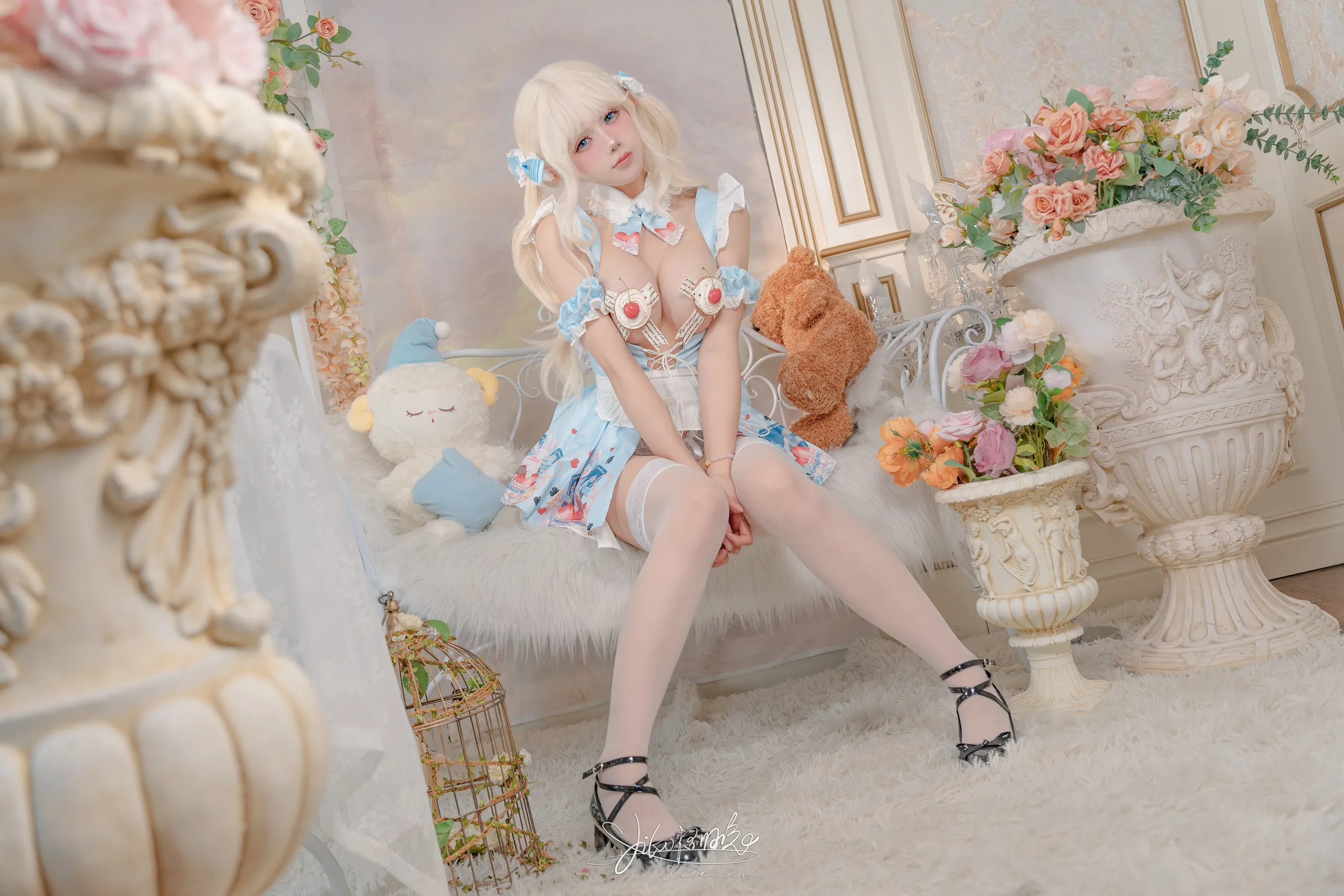 Yiko dưỡng ẩm Rabbit - Alice Cake
