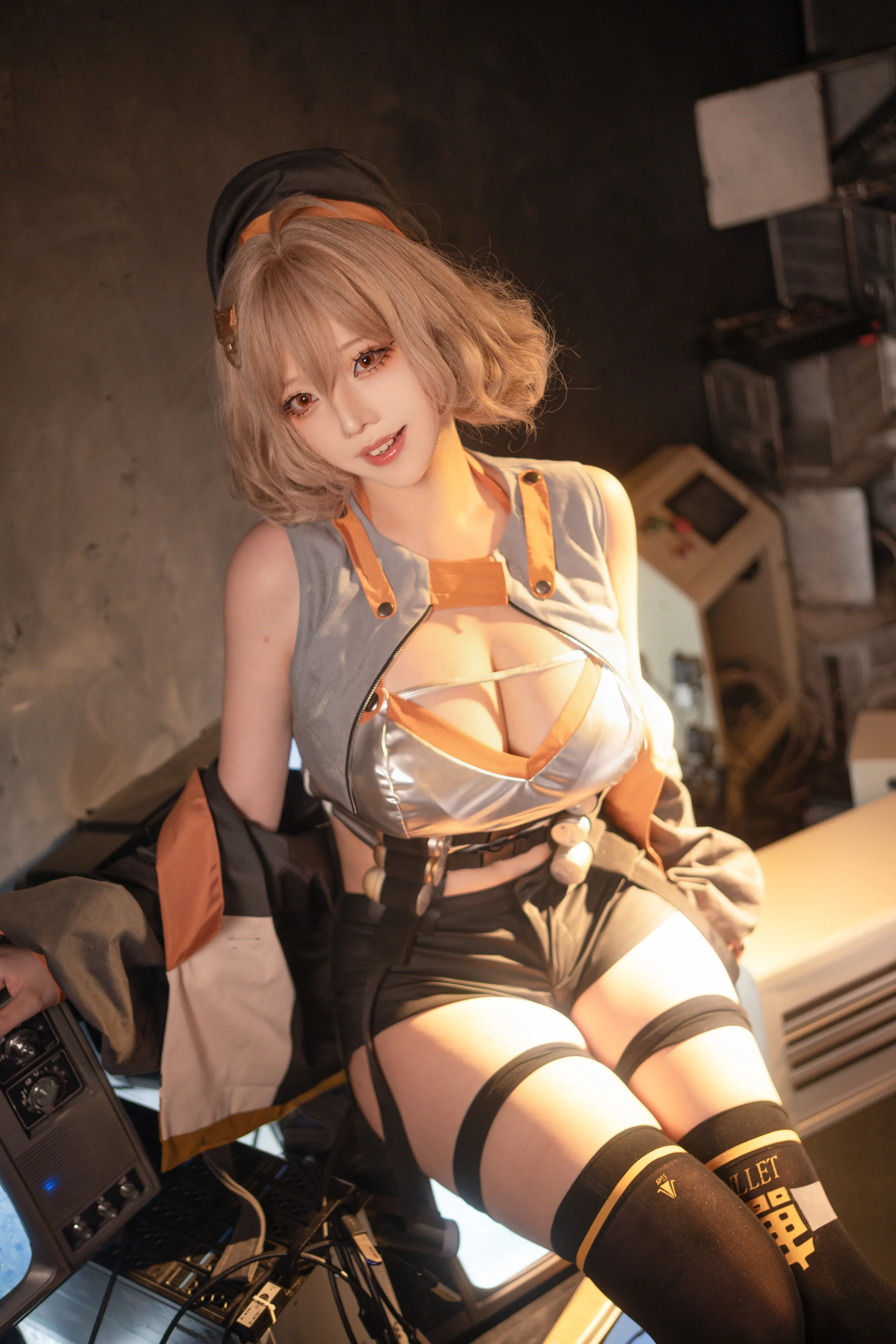 Jun Ye-Anis