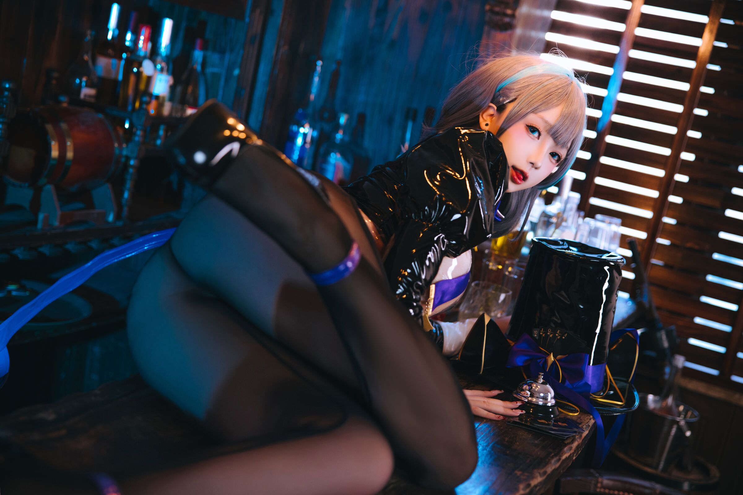 Hinako - Cheshire Magician