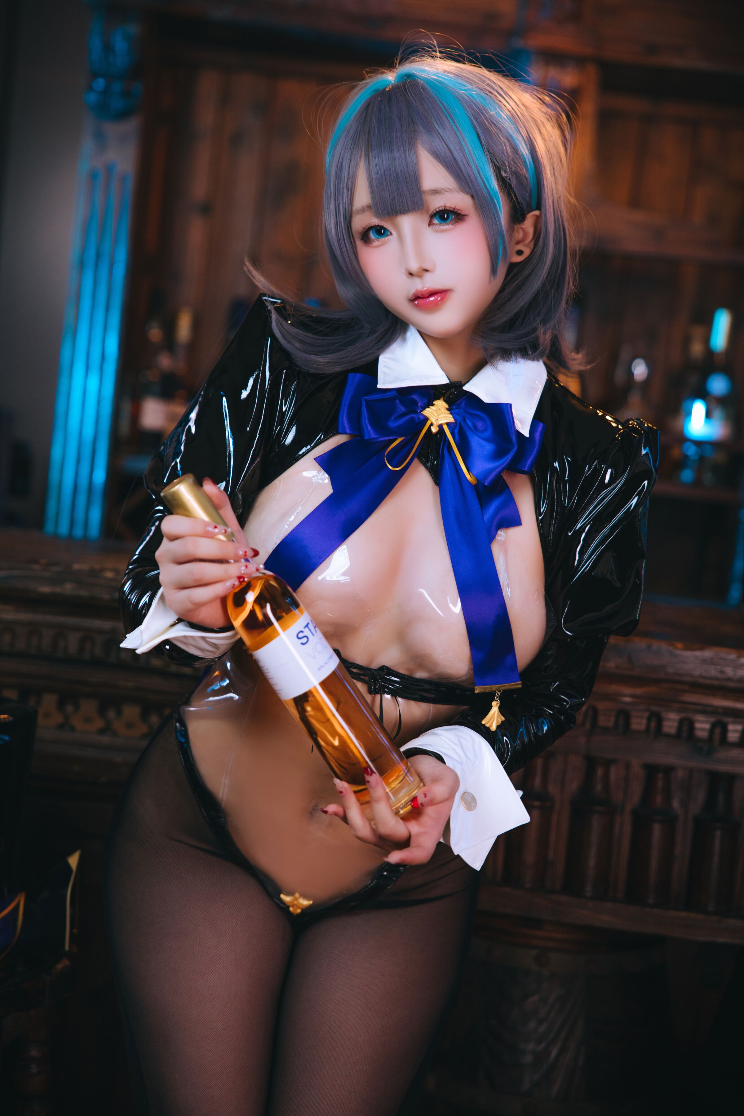 Hinako - Cheshire Magician