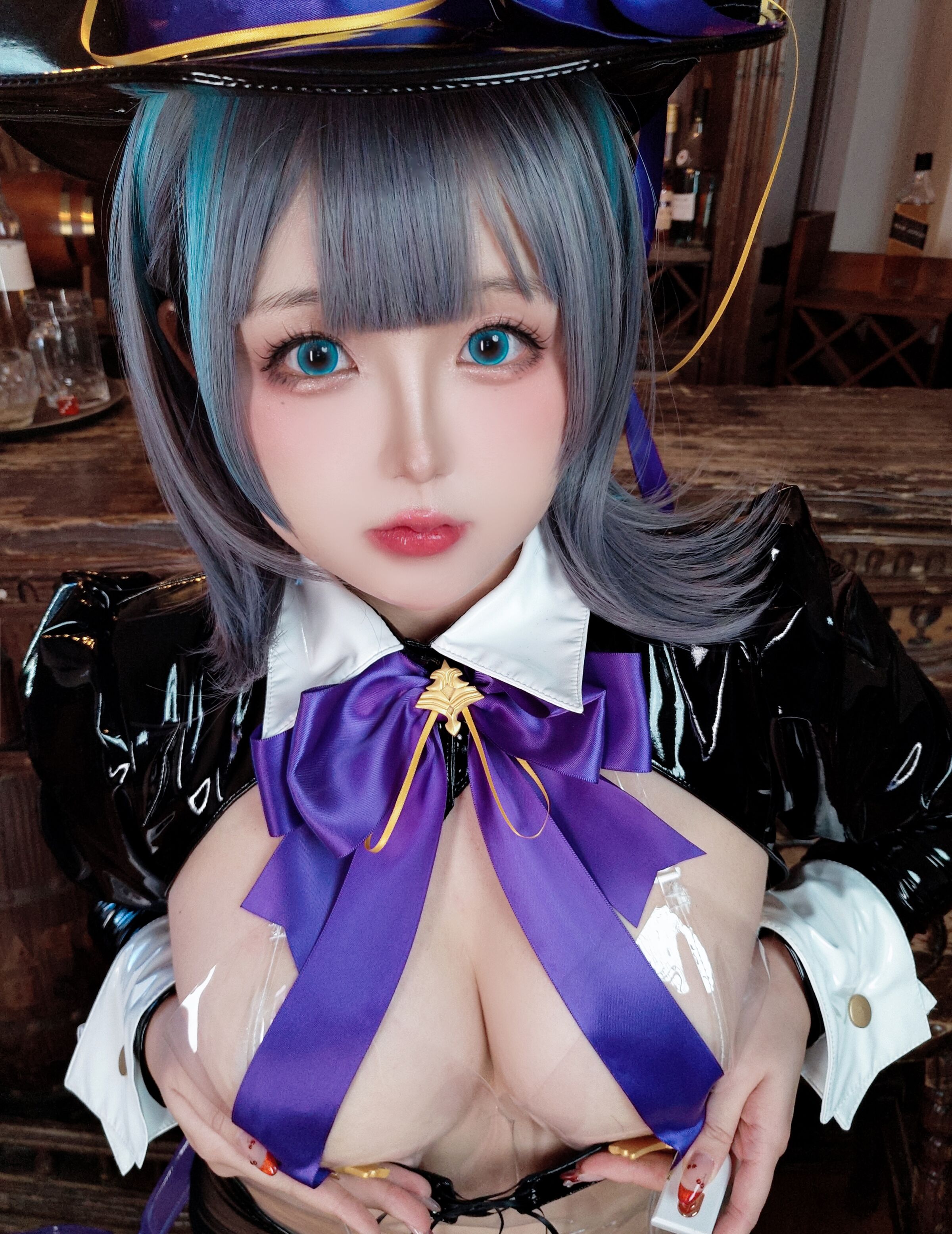 Hinako - Cheshire Magician