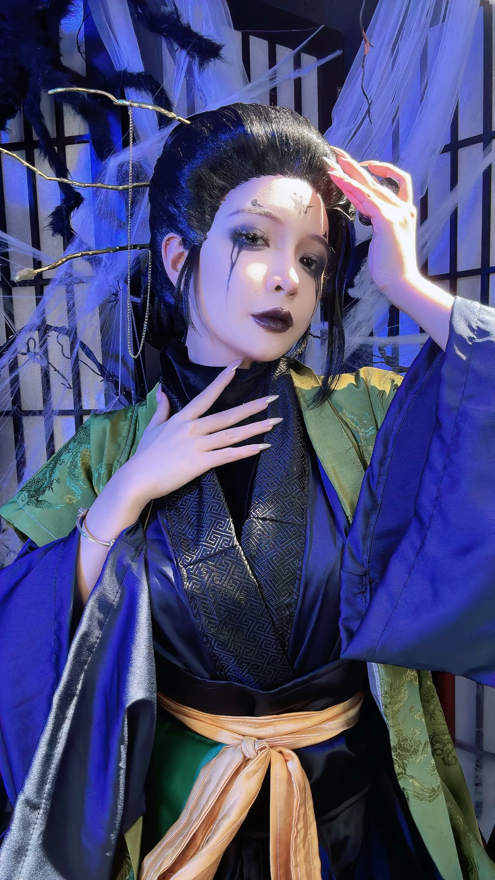 Umeko J - chị gái thứ tư