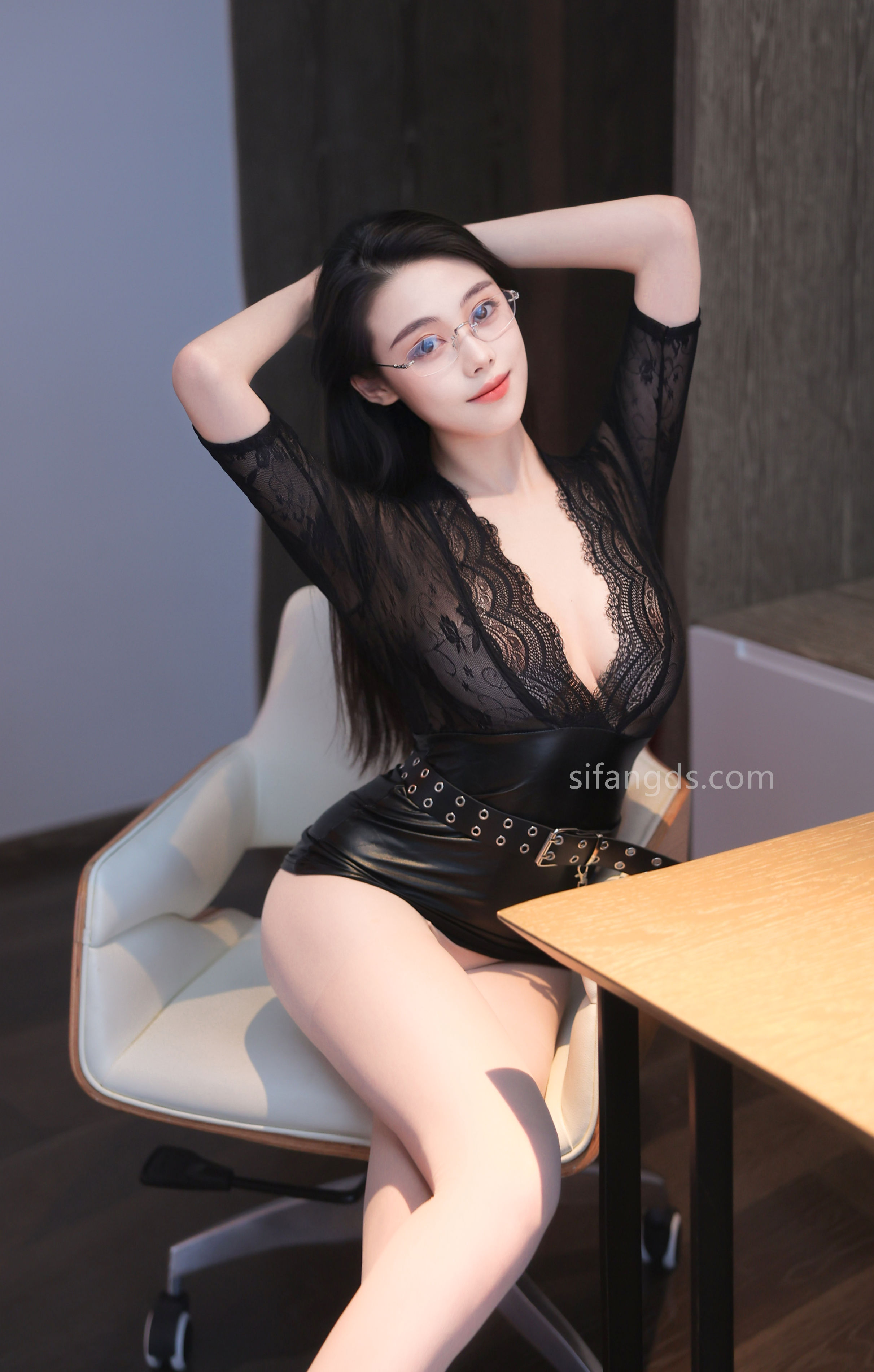 No.8475 Qingmiao · Mạng che mặt màu đen với kính