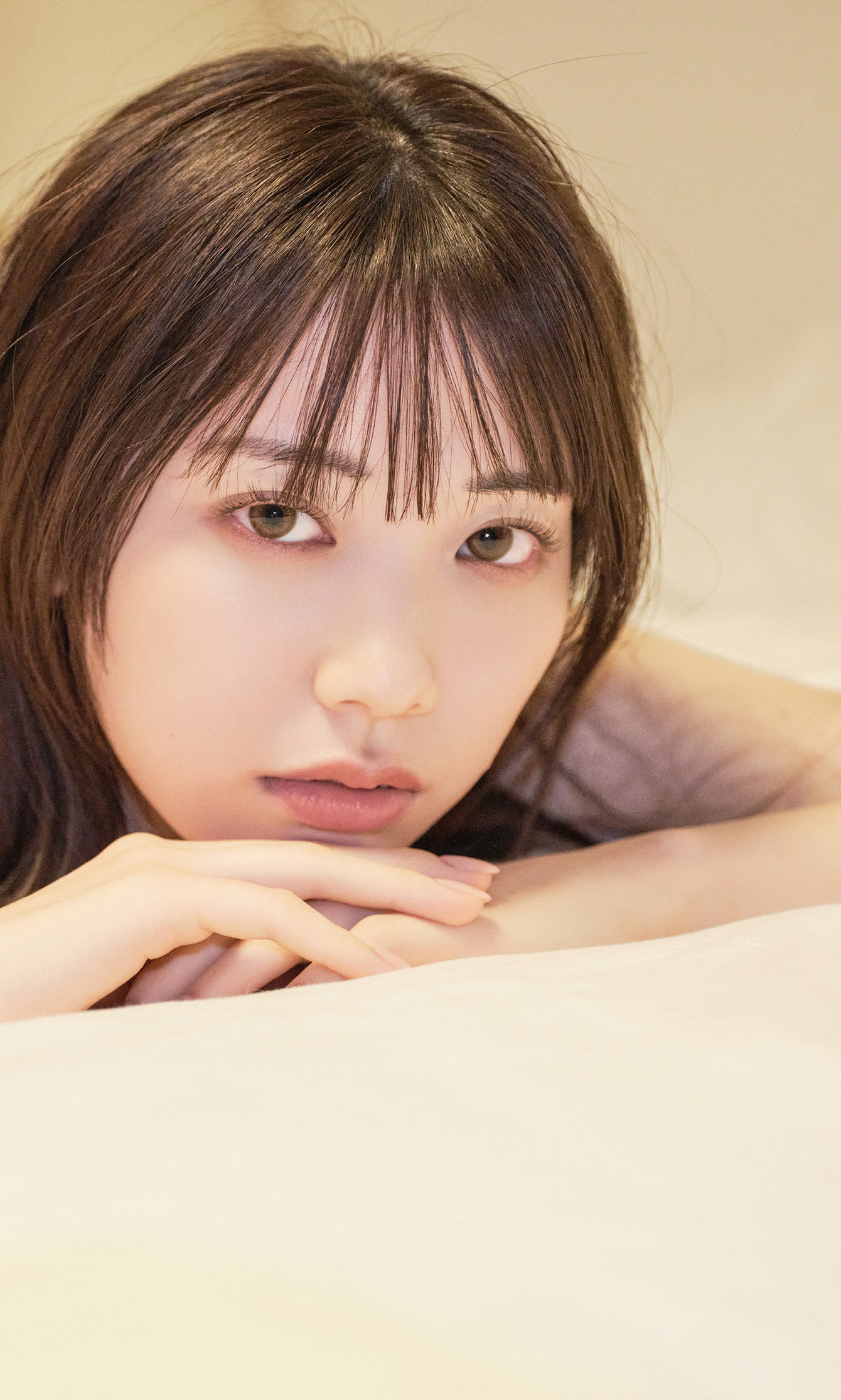 Ishikawa Mio Photobook "Ngày tôi bắt đầu với bạn gái của tôi"