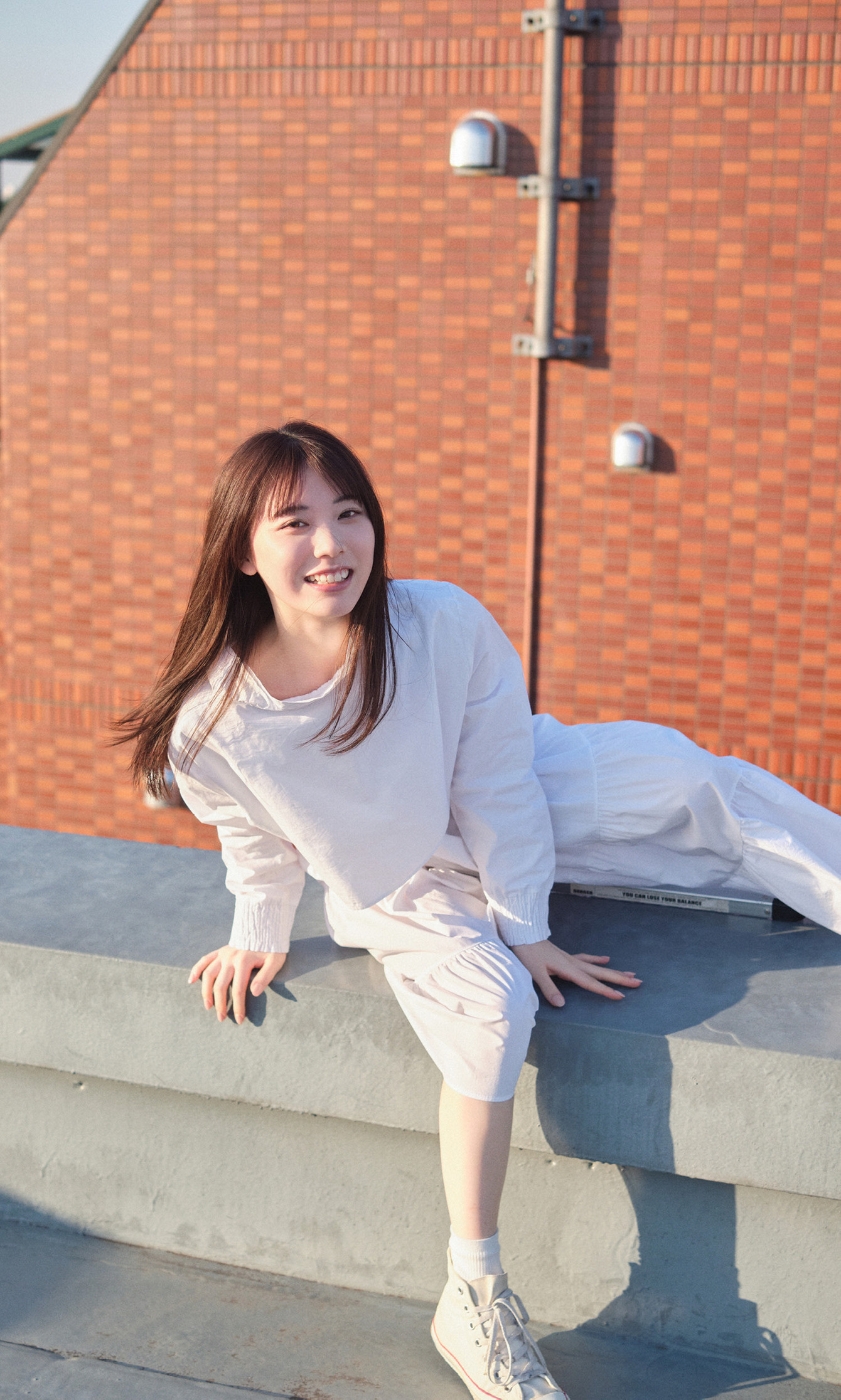 Ishikawa Mio Photobook "Ngày tôi bắt đầu với bạn gái của tôi"