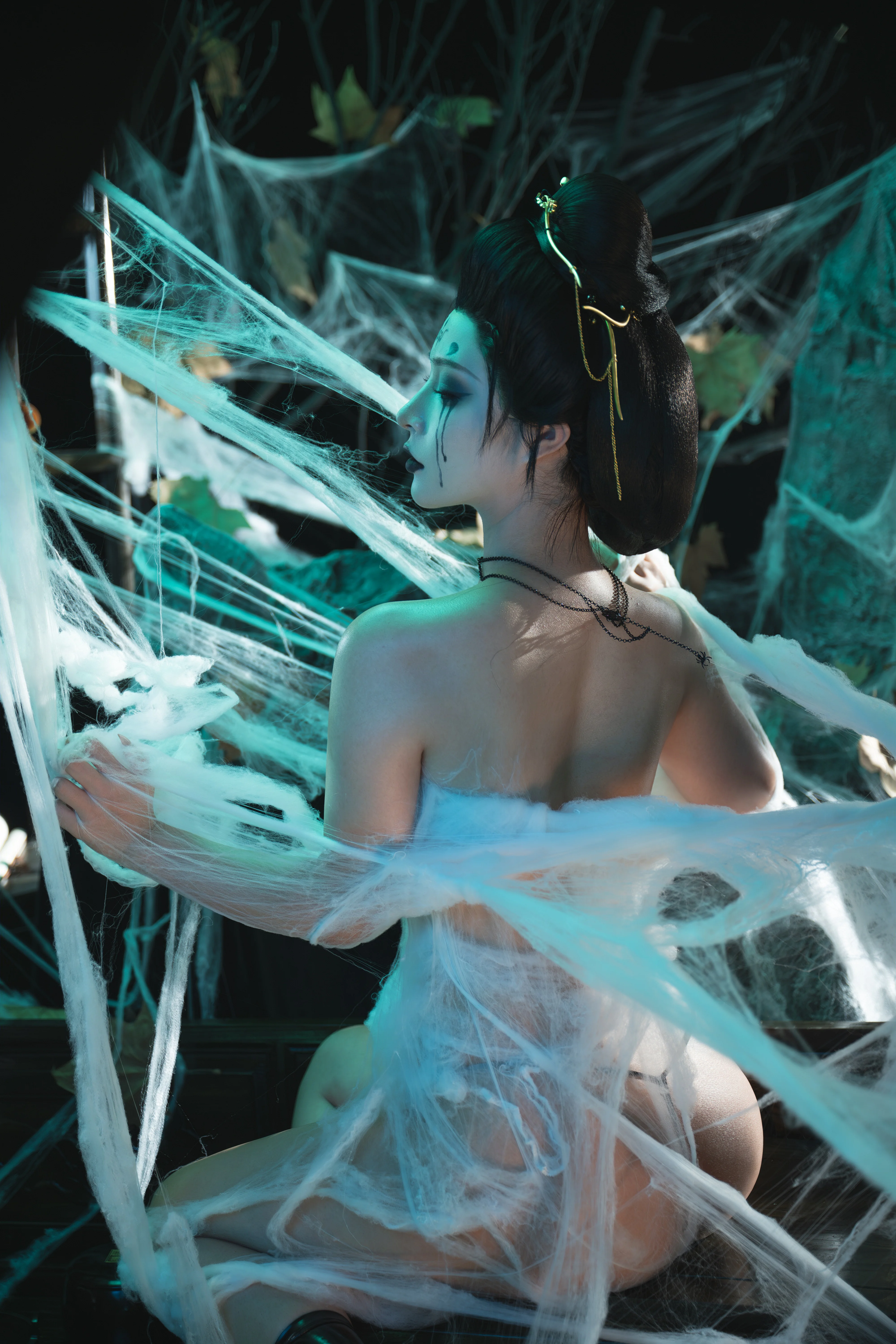 Yuuhui Yuhui No.095 - Huyền thoại đen bốn chị em gái