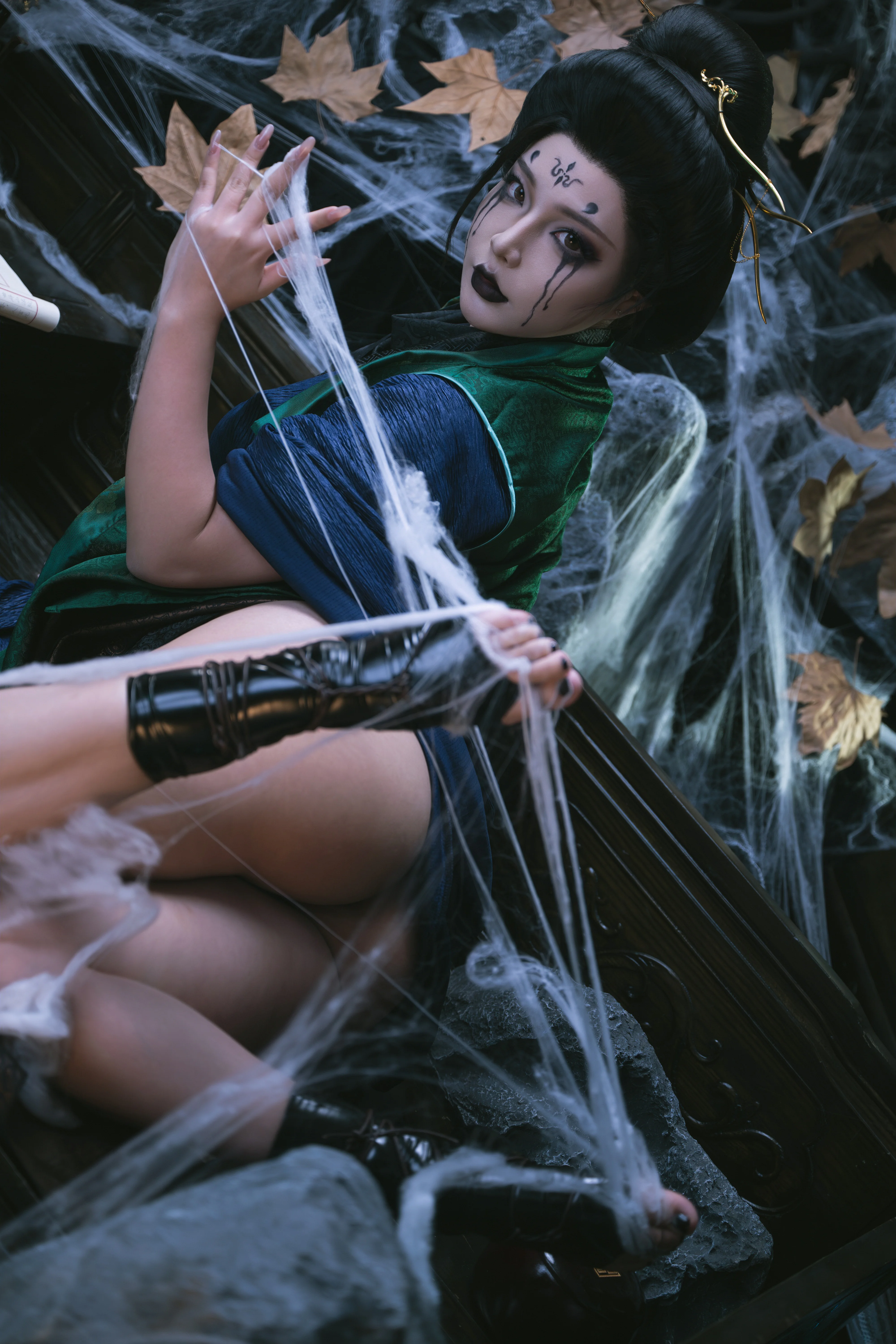 Yuuhui Yuhui No.095 - Huyền thoại đen bốn chị em gái