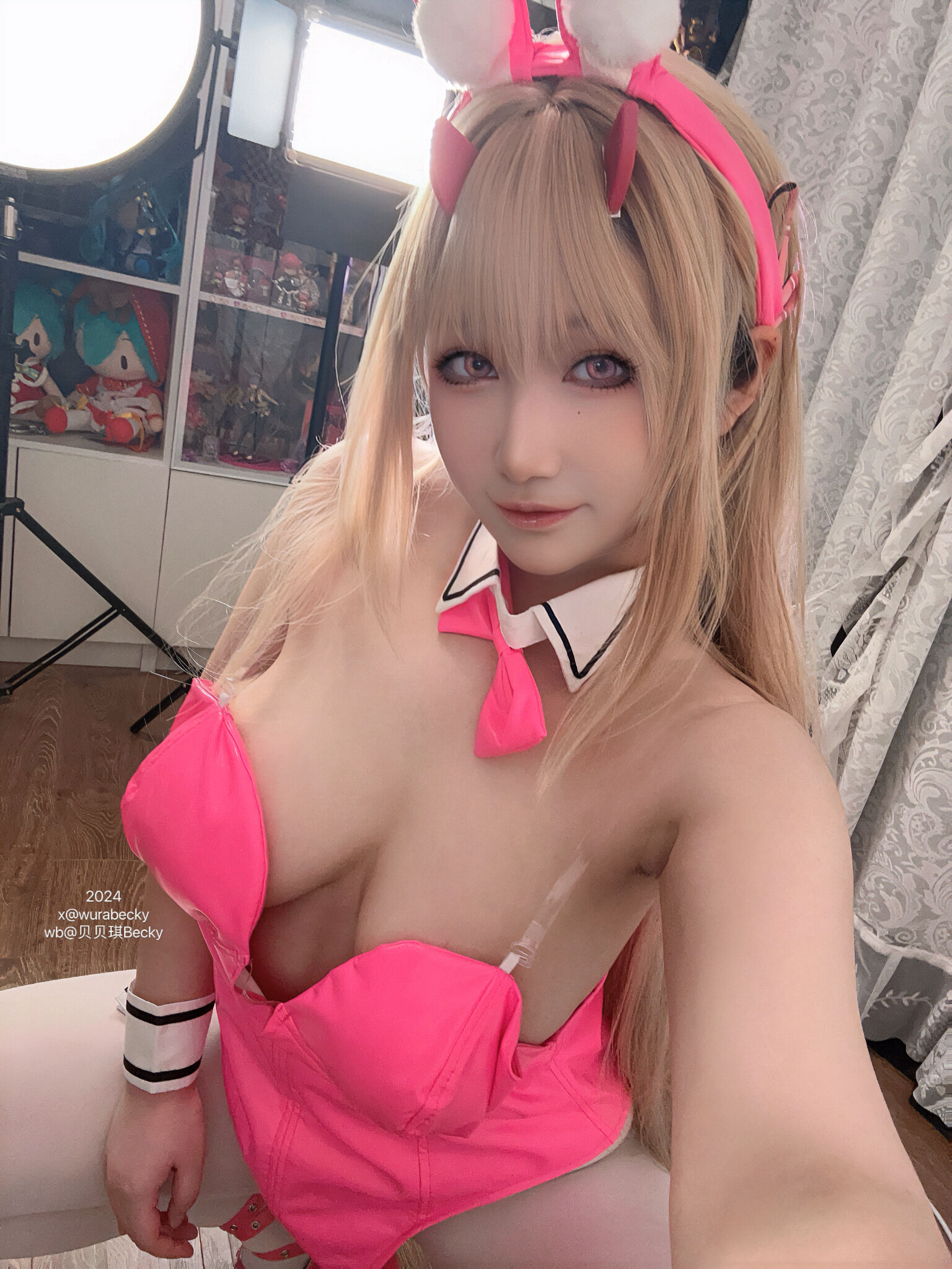 Becky Becky - Viper Rabbit Girl