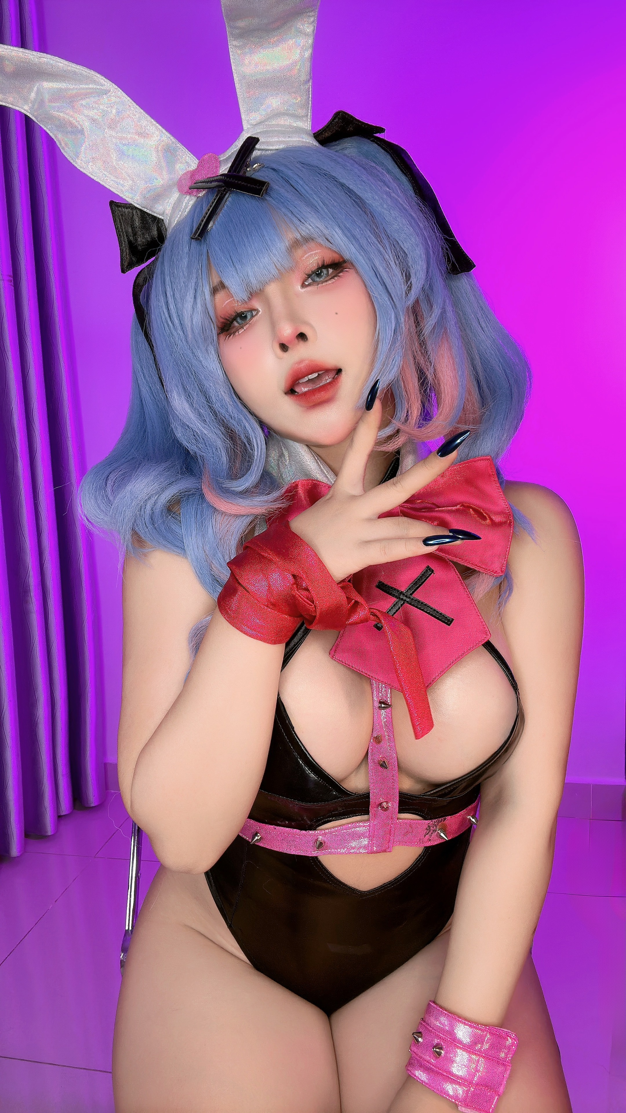 Sayo Momo - Hatsun Miku Rabbit Holl