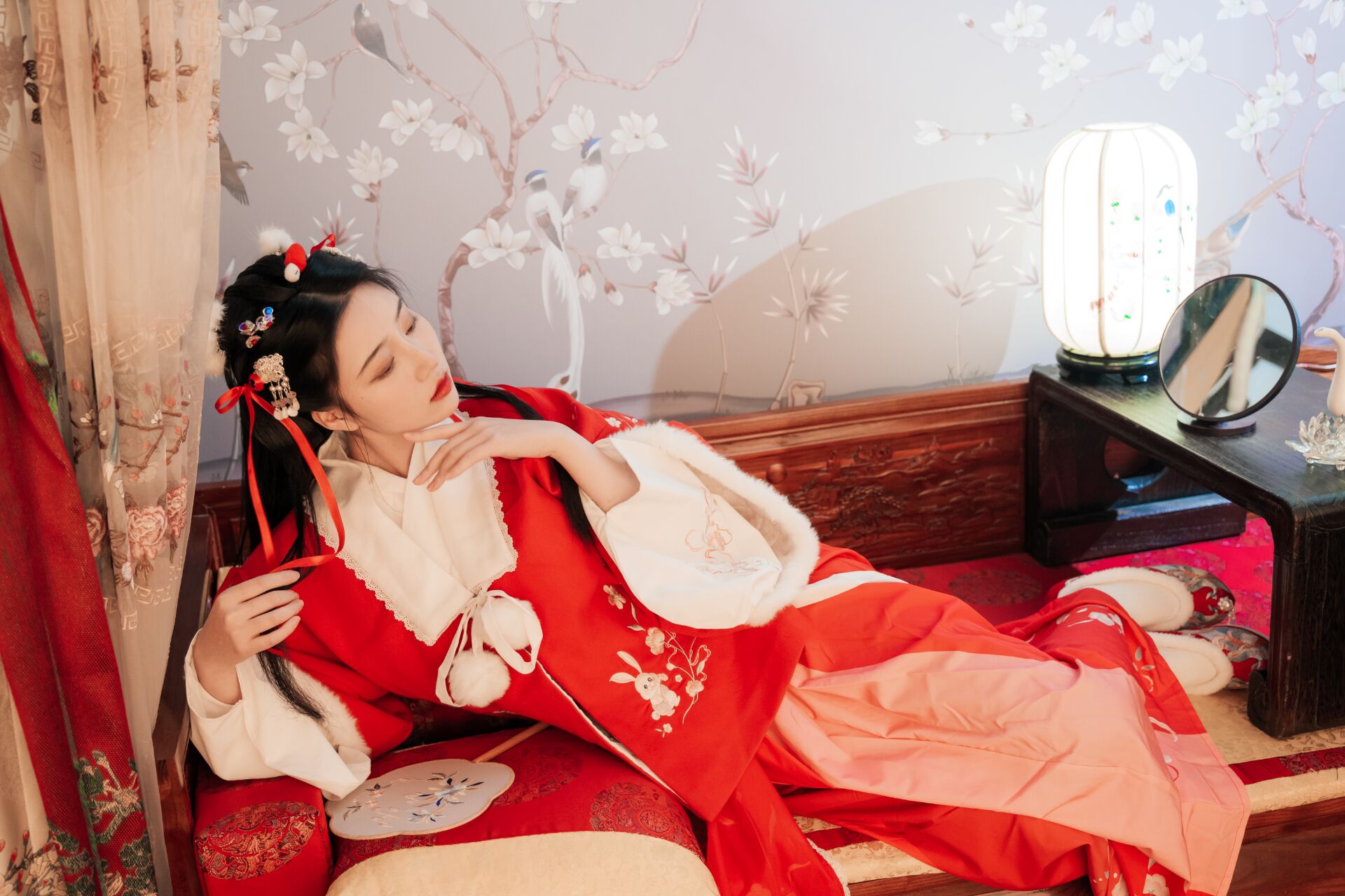 Hàng năm - Dianjiang Lip