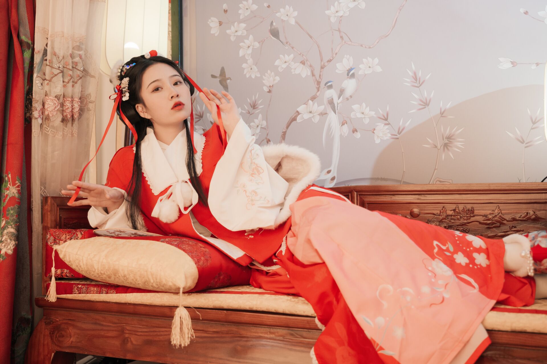 Hàng năm - Dianjiang Lip