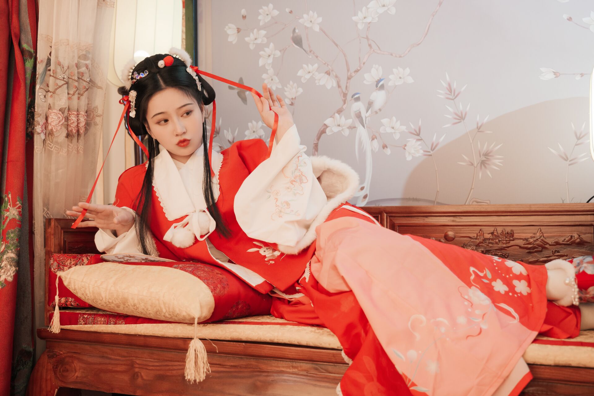 Hàng năm - Dianjiang Lip