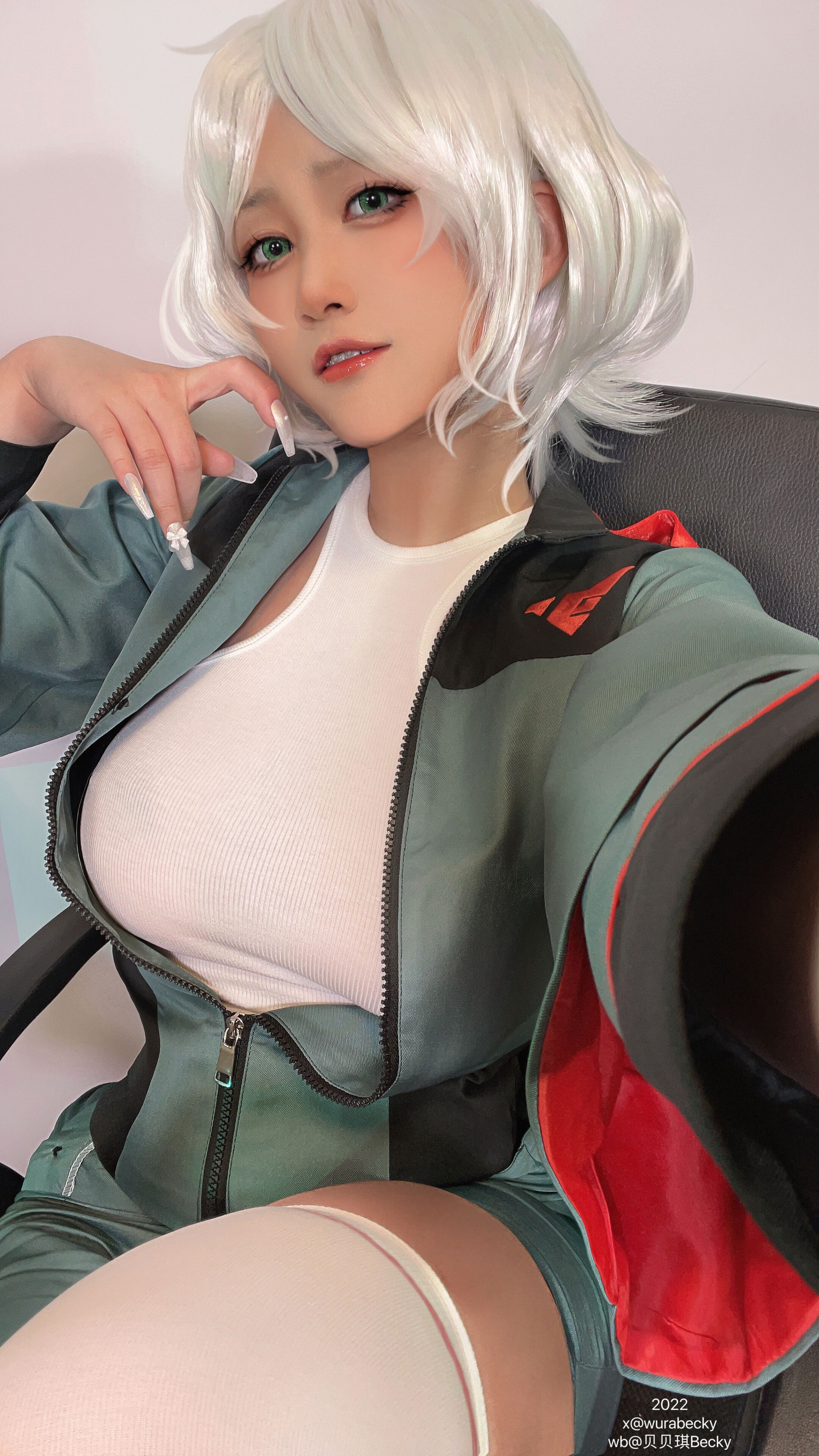 [Becky] Cecilia Dort (Phù thủy của Sao Thủy)
