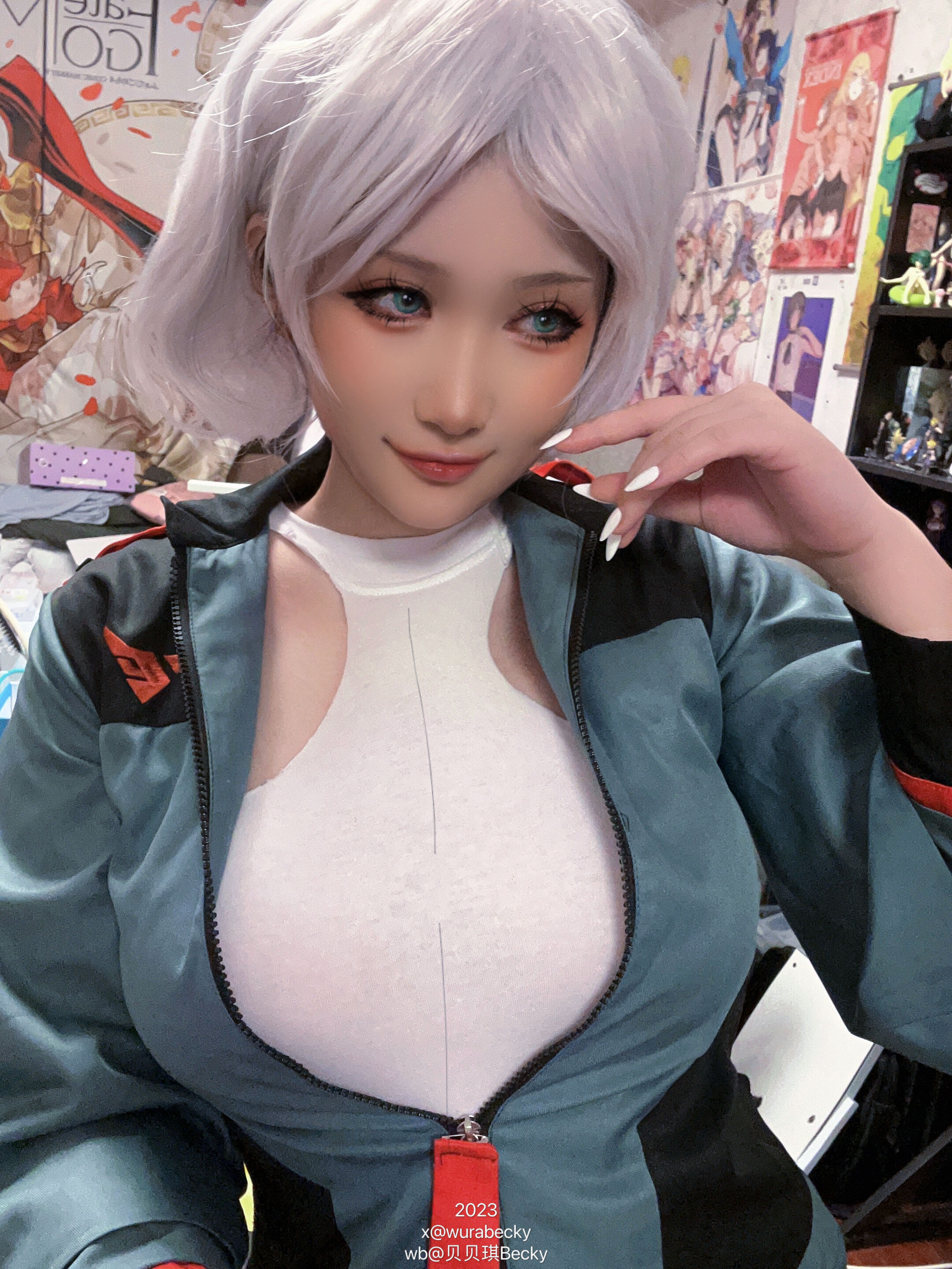 [Becky] Cecilia Dort (Phù thủy của Sao Thủy)