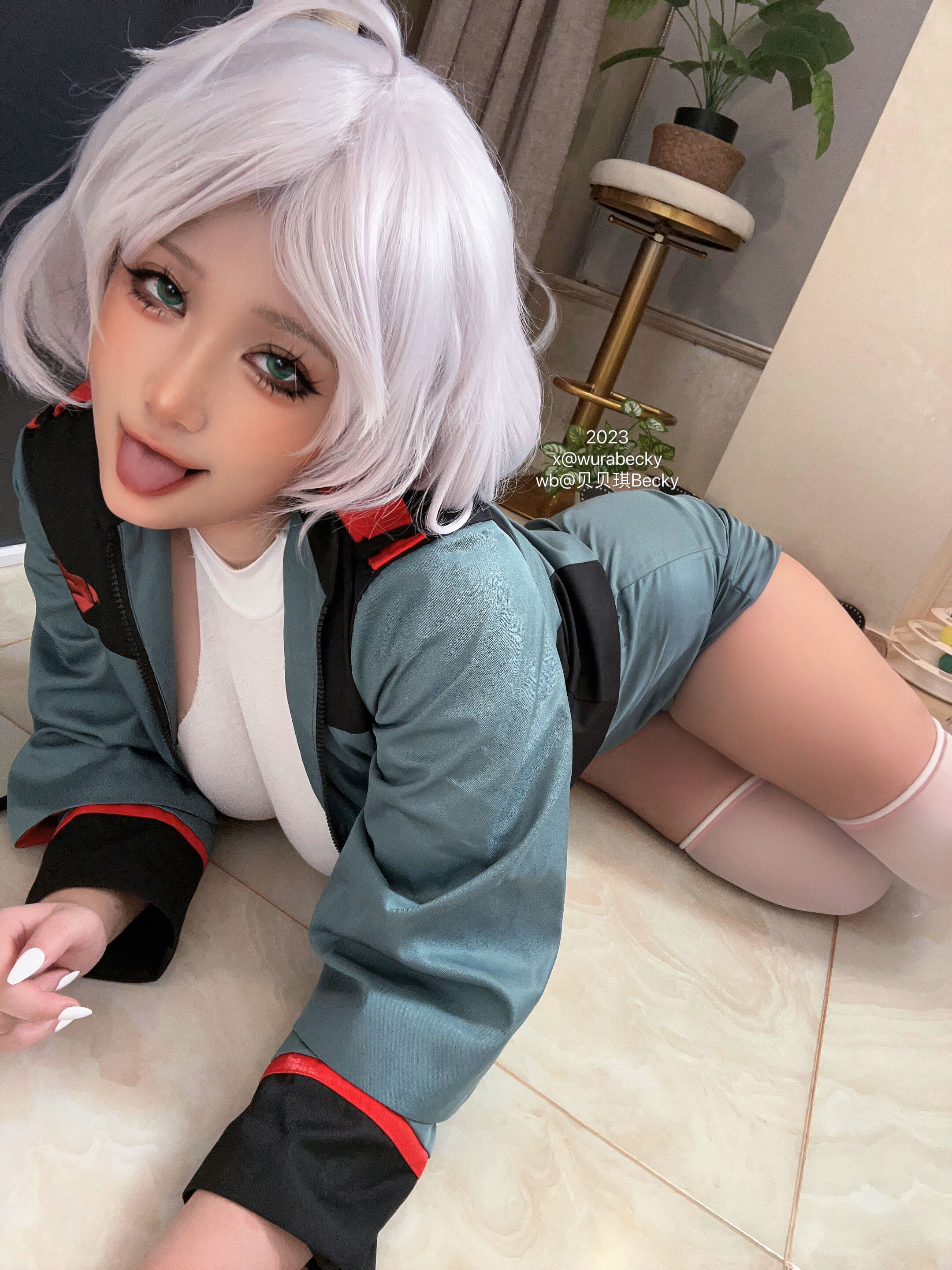 [Becky] Cecilia Dort (Phù thủy của Sao Thủy)