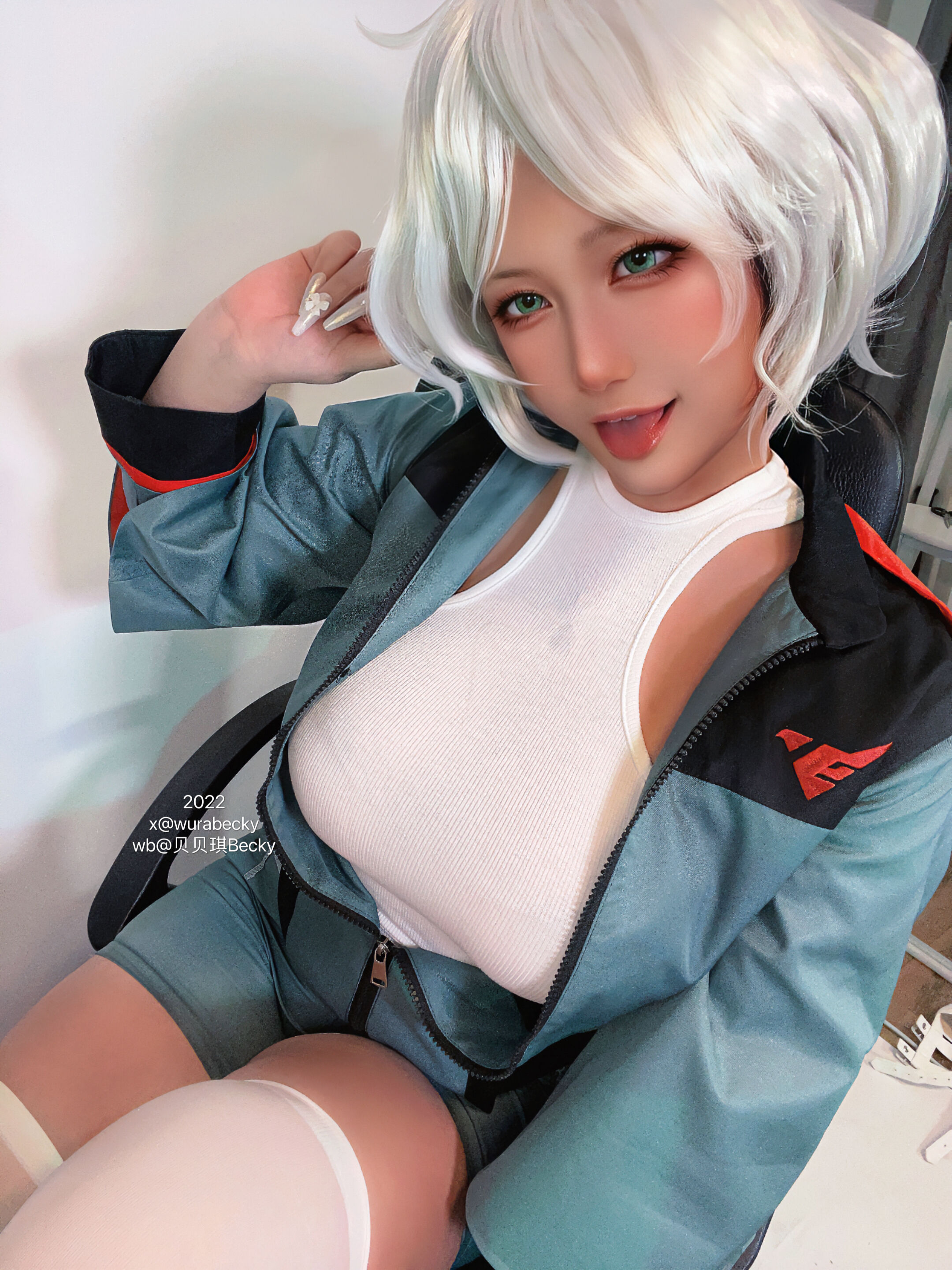 [Becky] Cecilia Dort (Phù thủy của Sao Thủy)