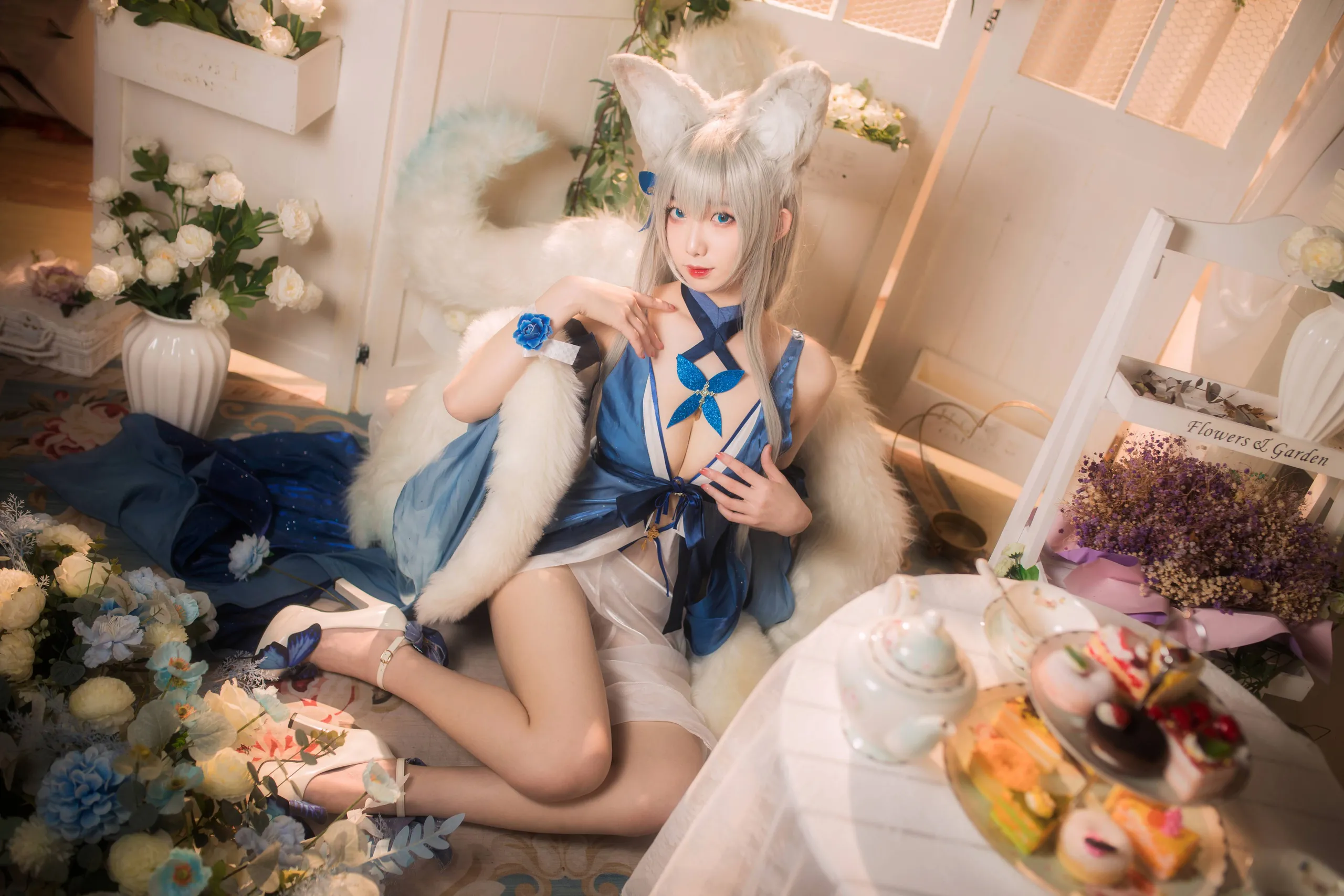 Lữ đoàn Tân Cương V - váy Shinono