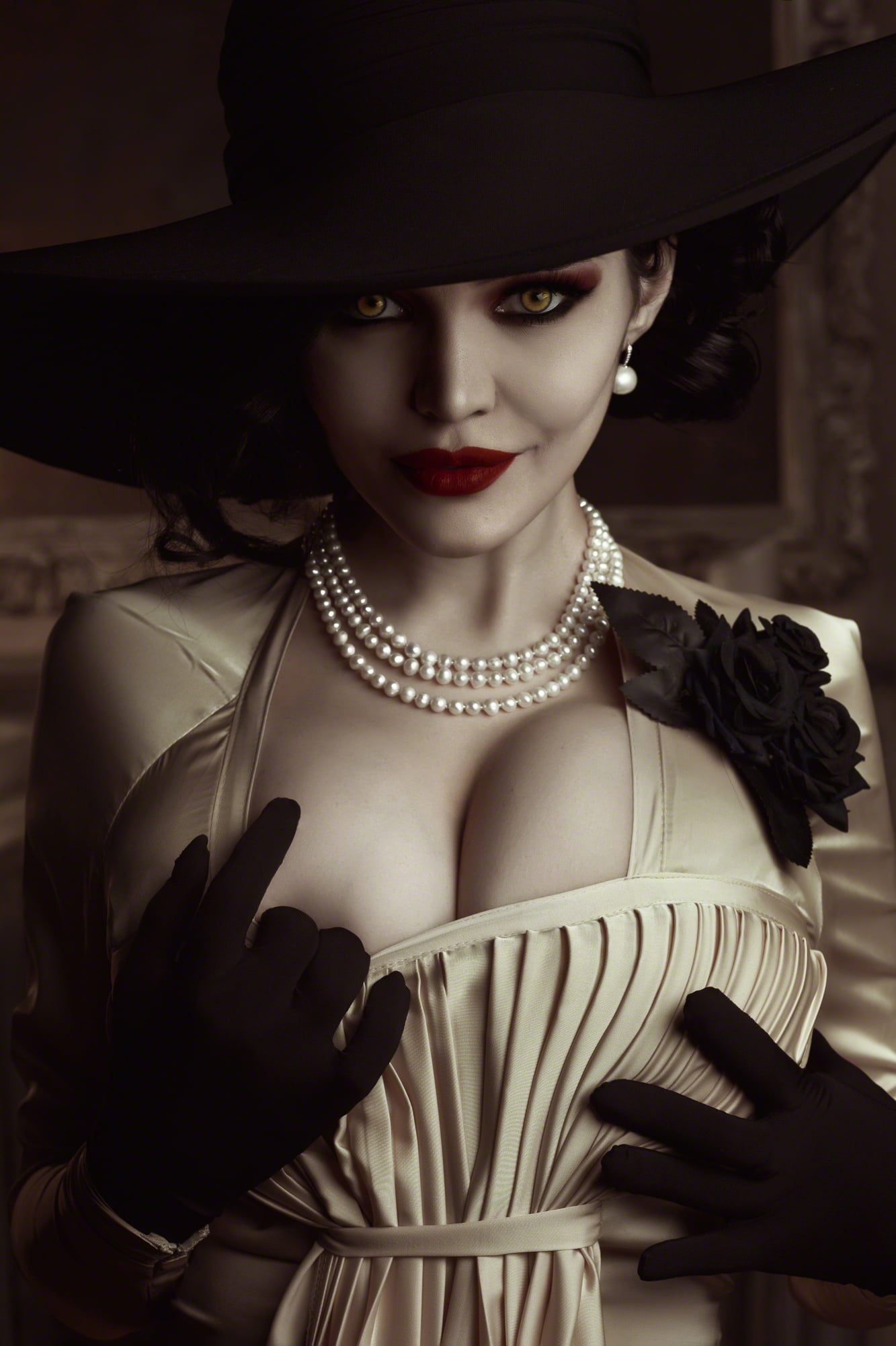 Kalinka Fox - Lady Dimitrescu