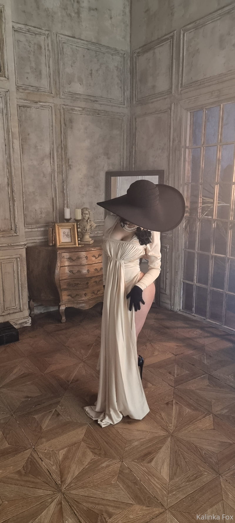 Kalinka Fox - Lady Dimitrescu
