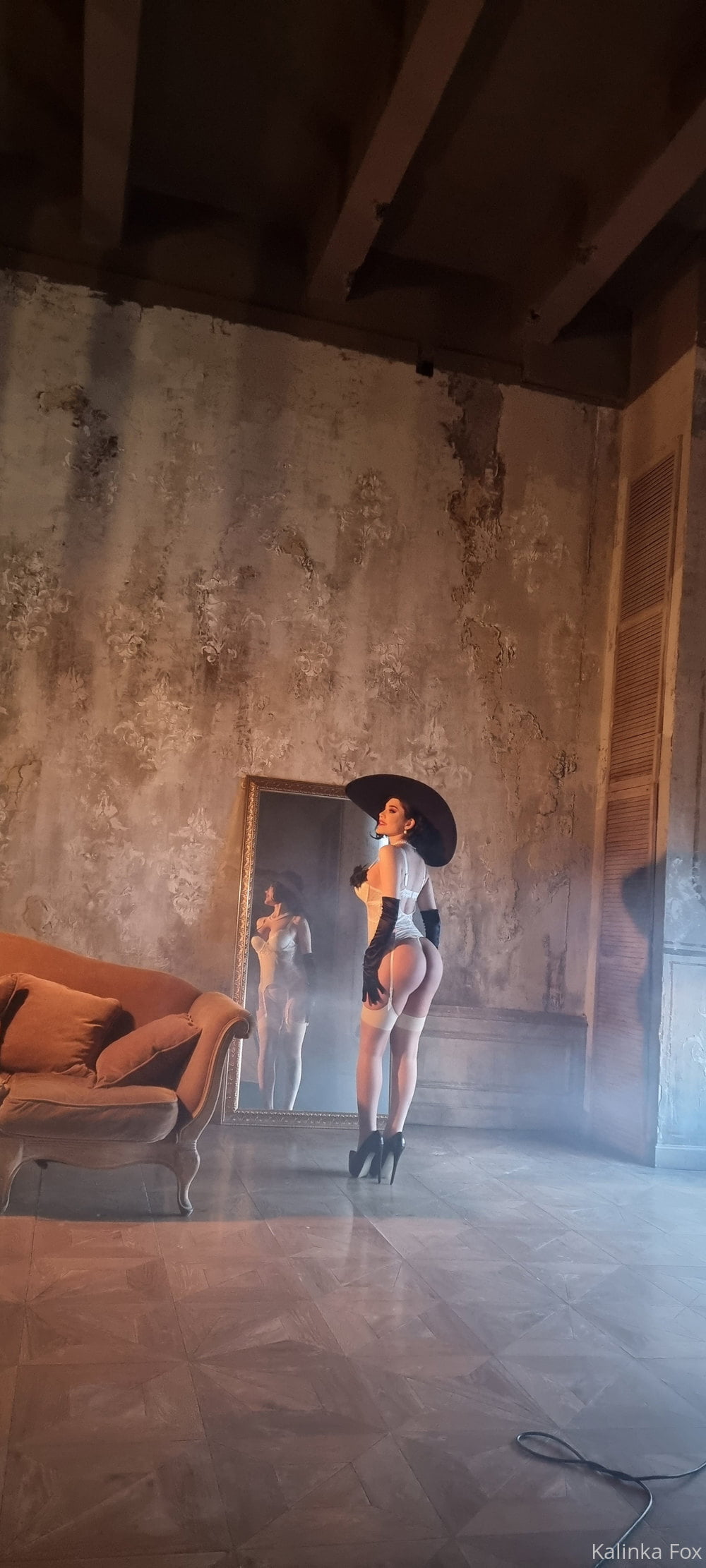 Kalinka Fox - Lady Dimitrescu