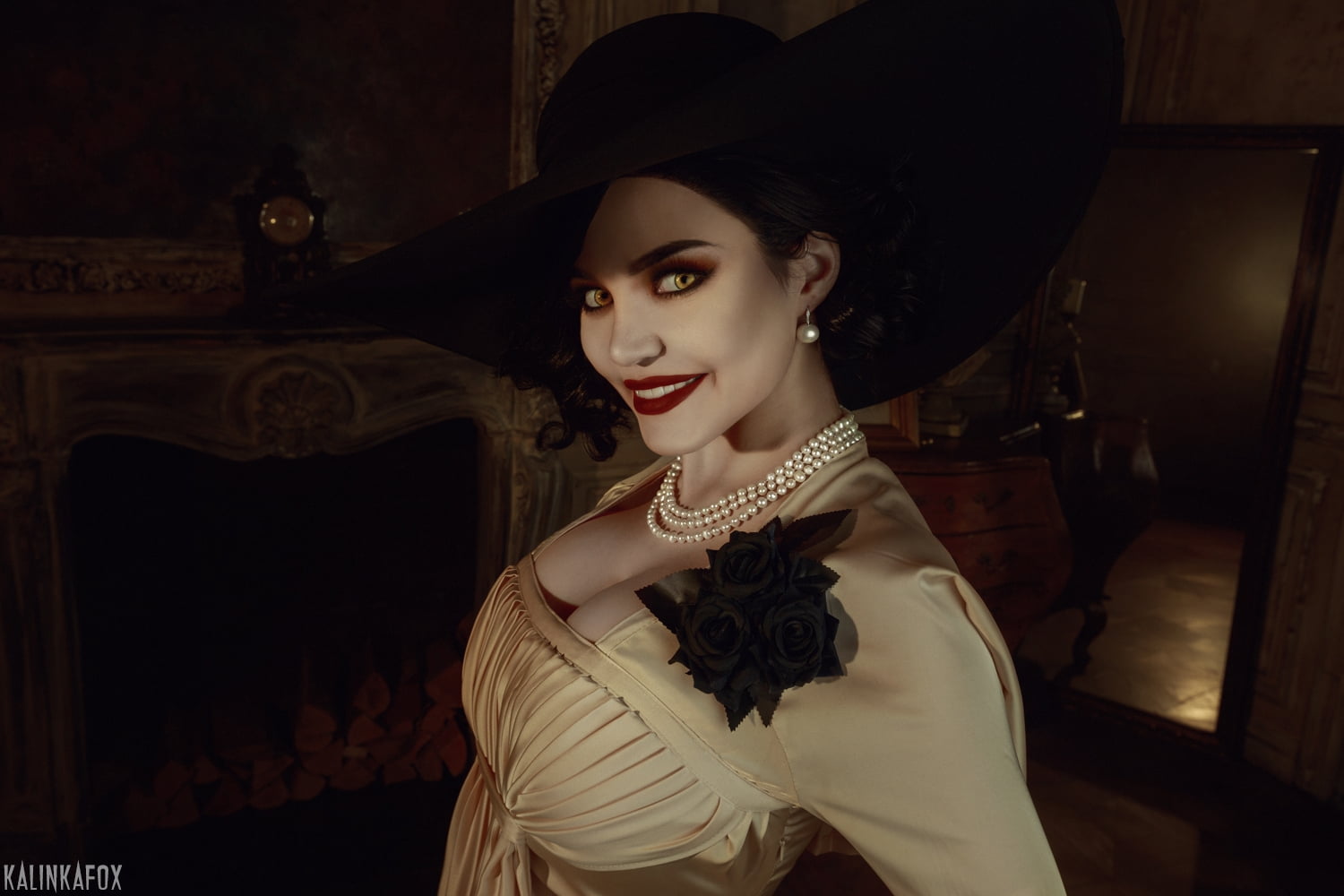 Kalinka Fox - Lady Dimitrescu