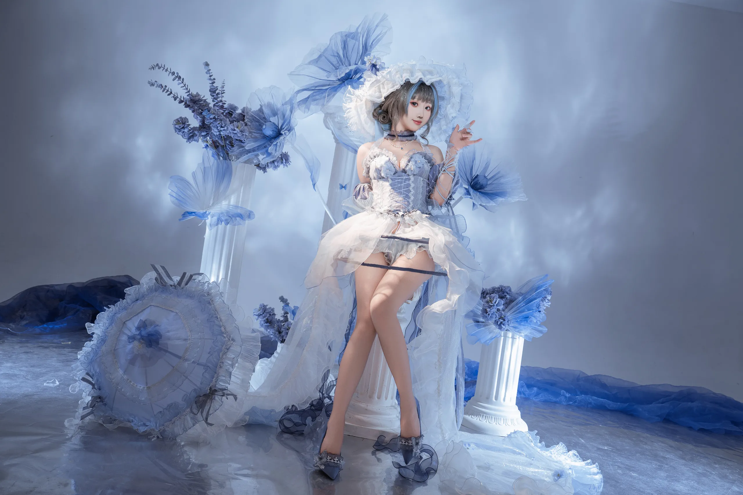 Bánh mì Fairy - Azur Blue Route Cheshire váy