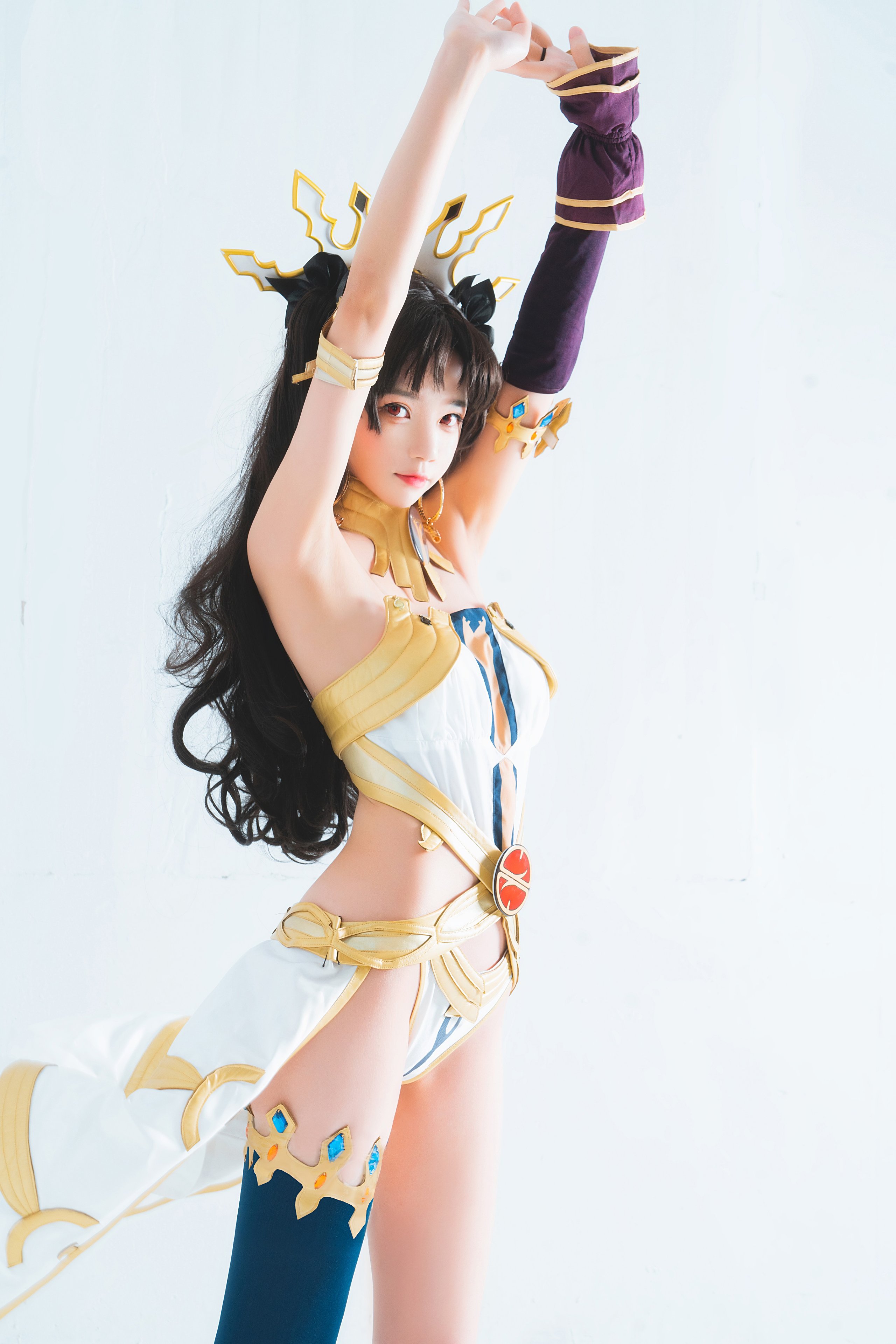 Peach Meow - Gong Lin