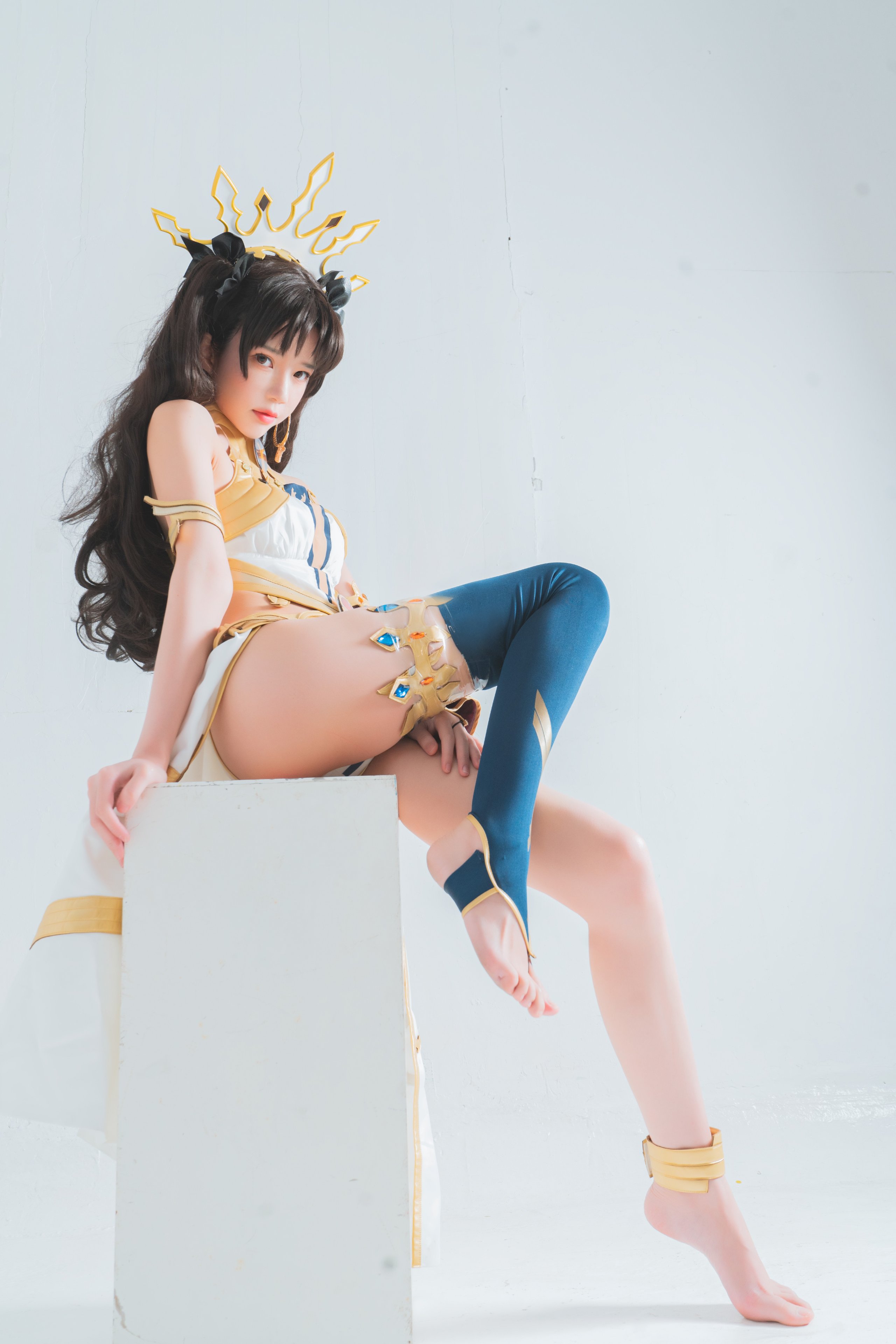 Peach Meow - Gong Lin