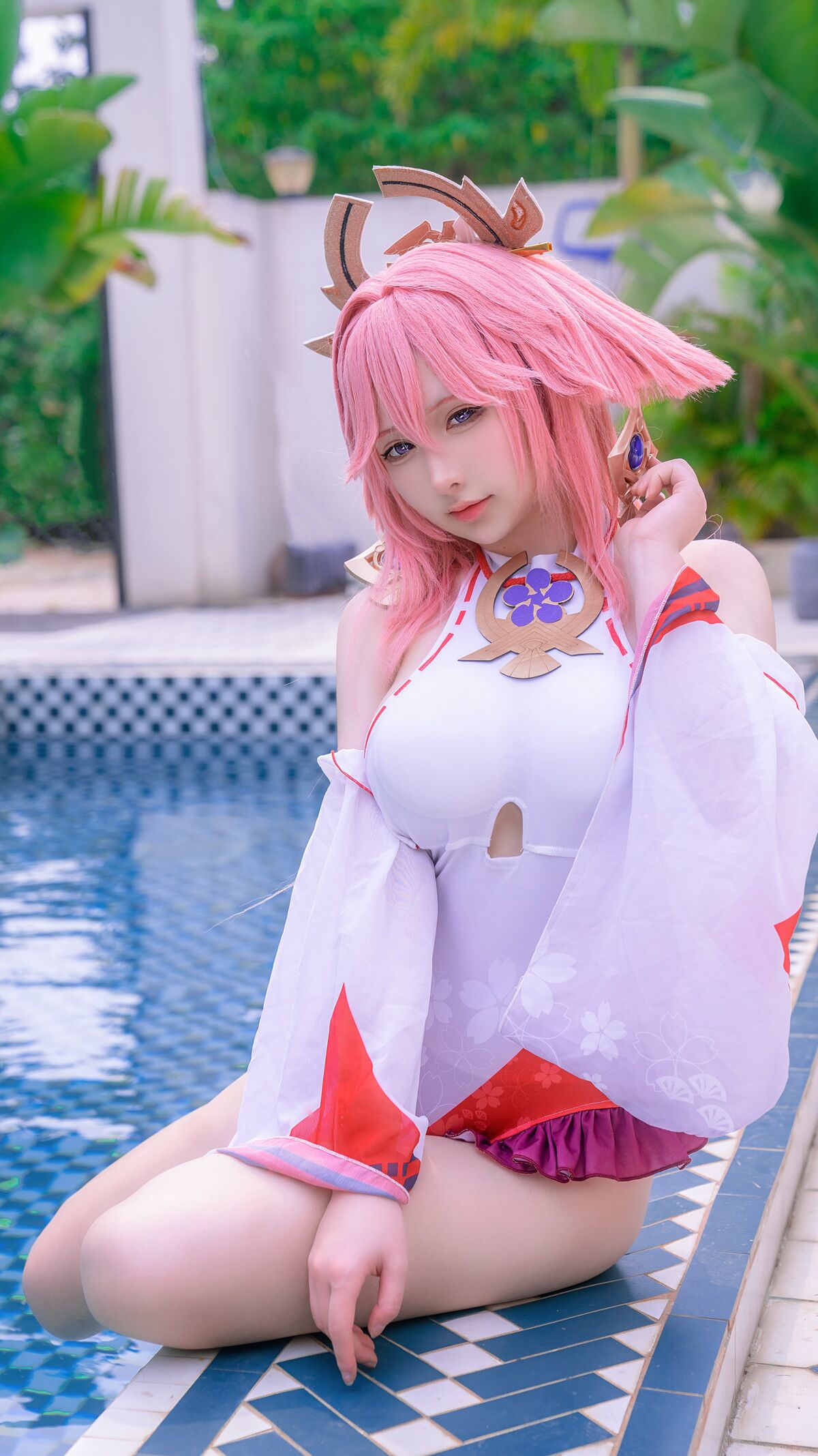 Eriri - Yae Miko bơi