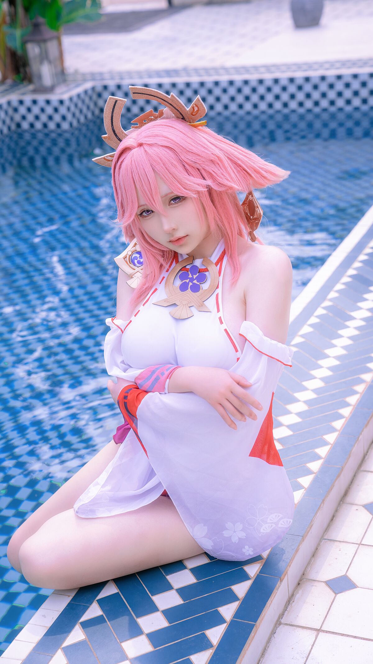 Eriri - Yae Miko bơi