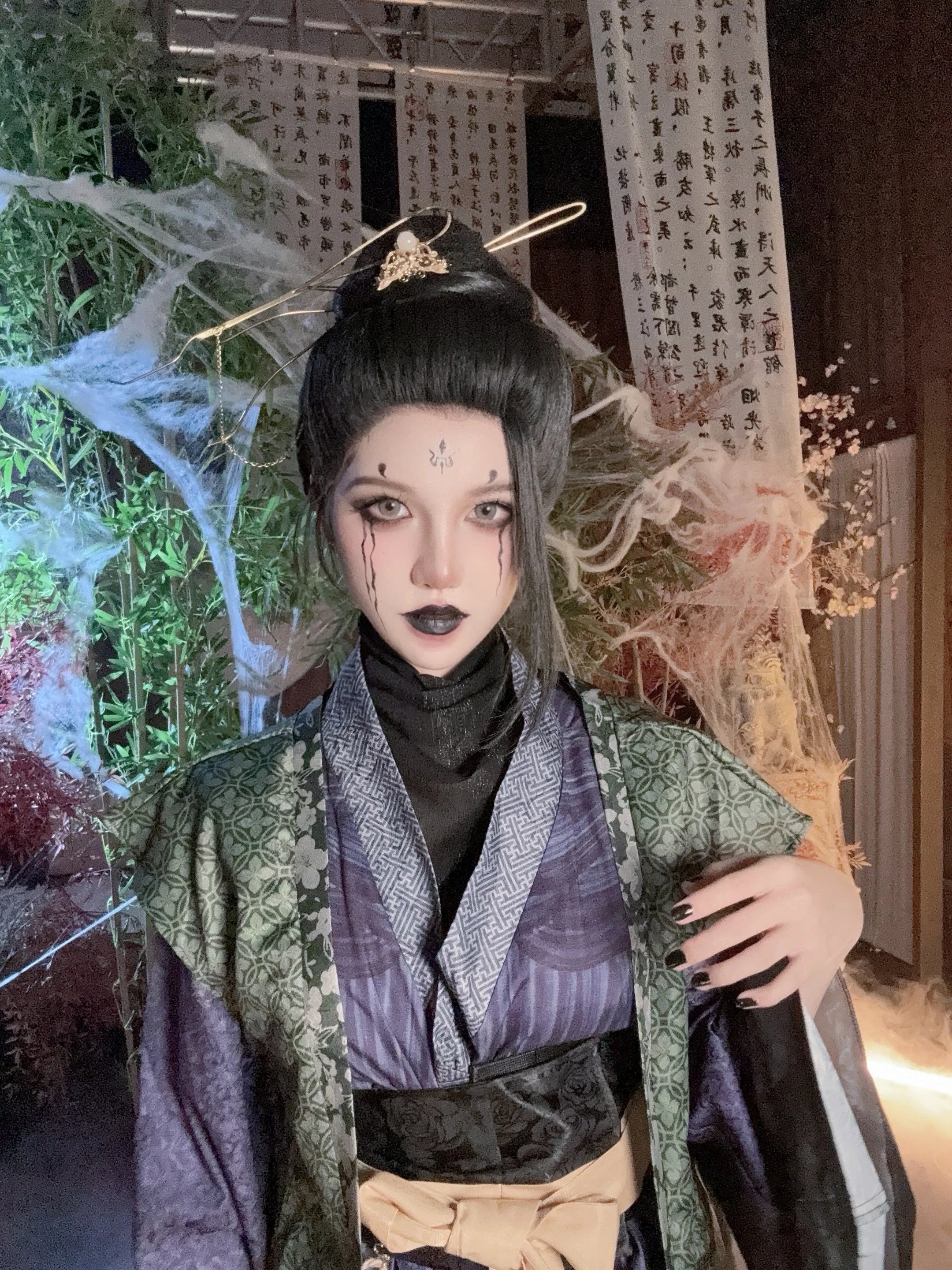 Ah Xun Kaori - Huyền thoại đen Goku Spider Spirit Four Sisters