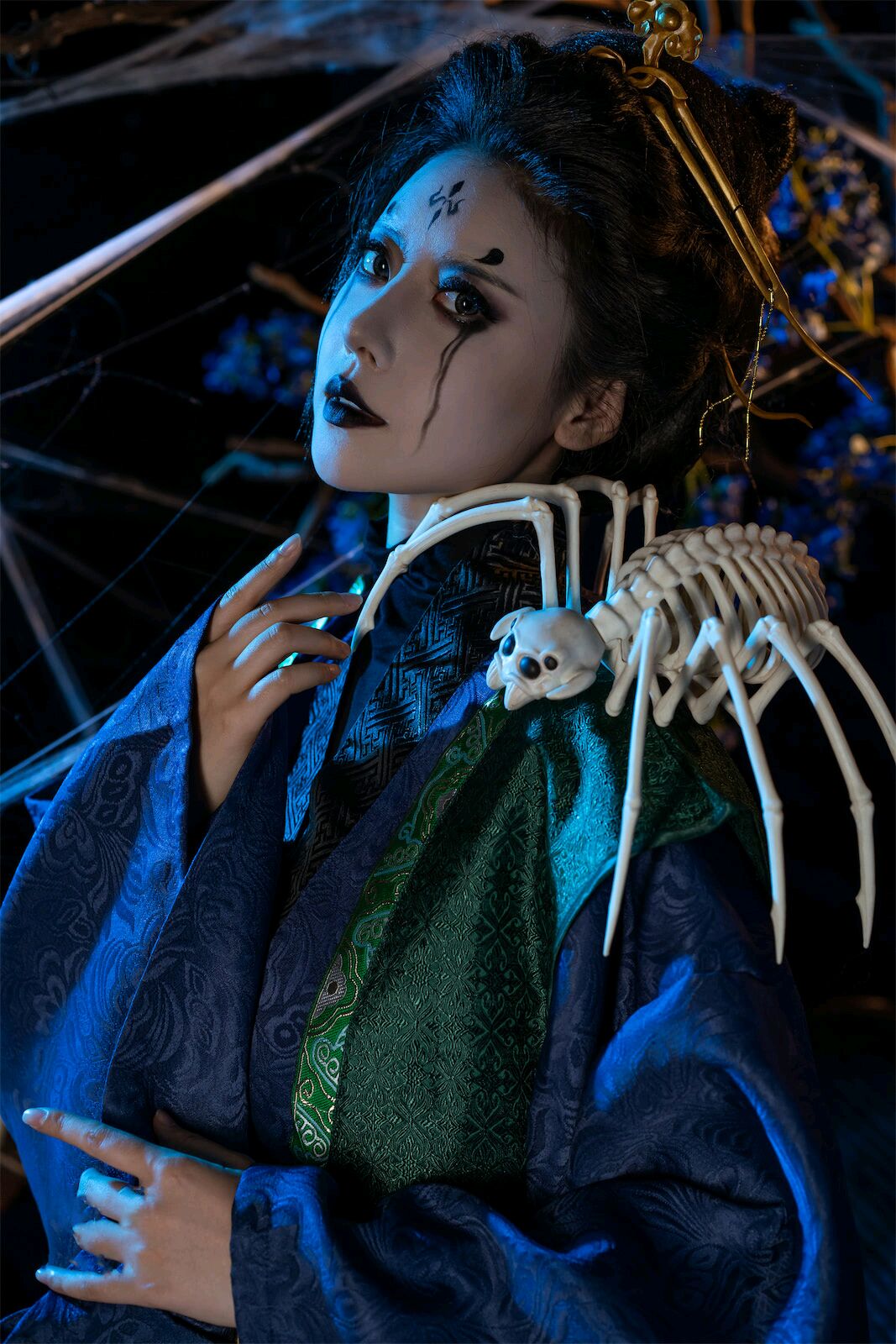 Nai Xijiang Nice - Four Spider Spirit