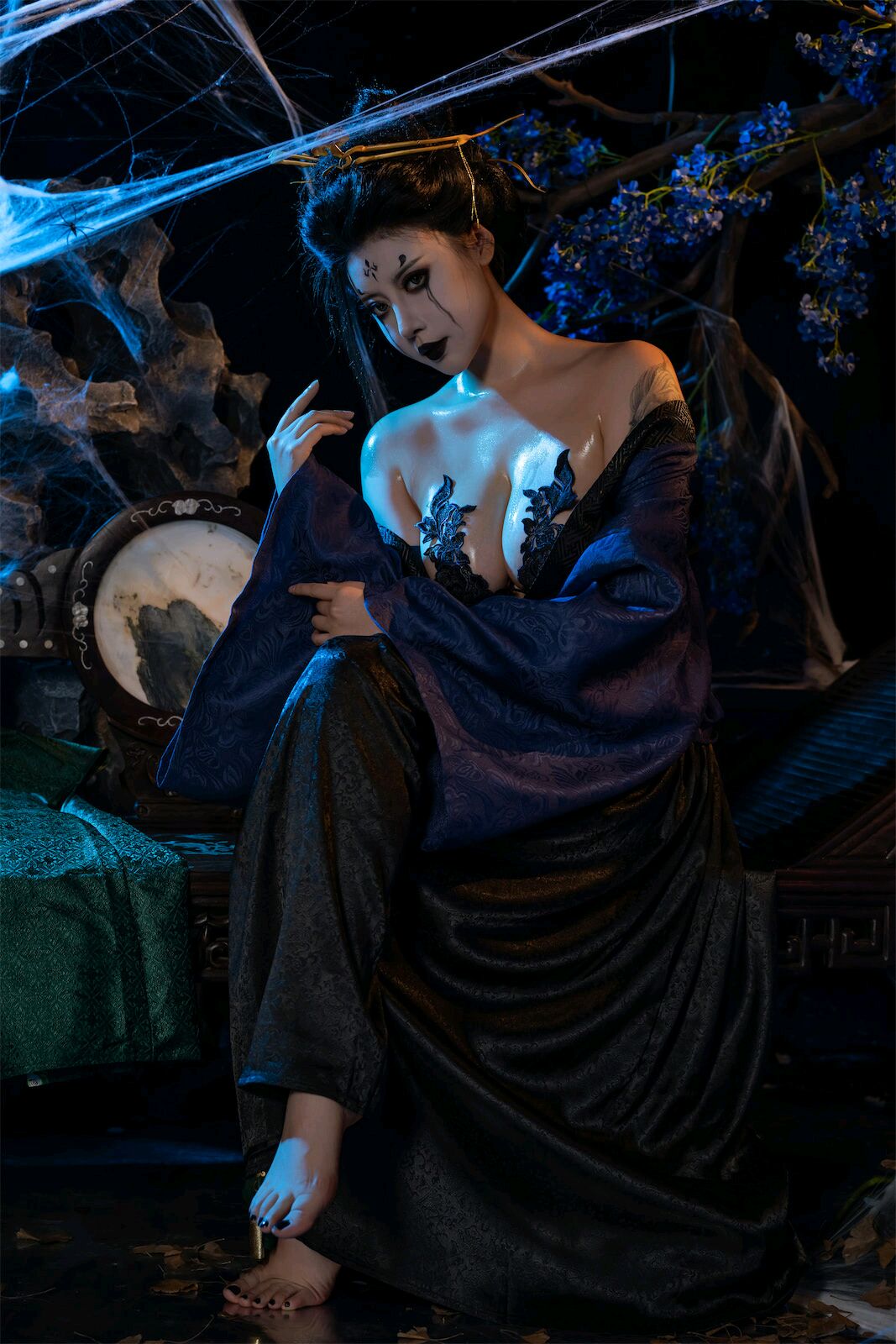 Nai Xijiang Nice - Four Spider Spirit