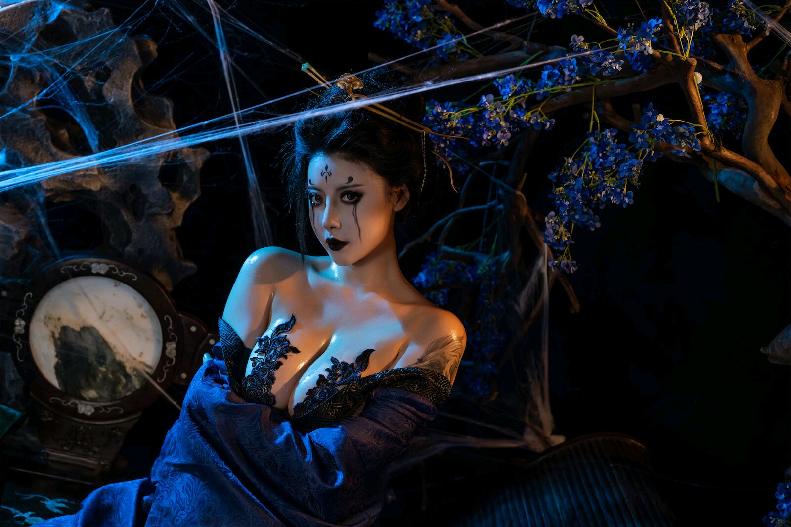 Nai Xijiang Nice - Four Spider Spirit