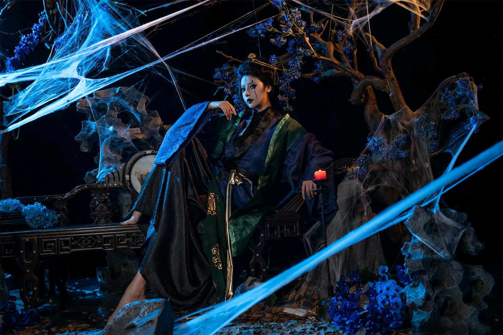 Nai Xijiang Nice - Four Spider Spirit