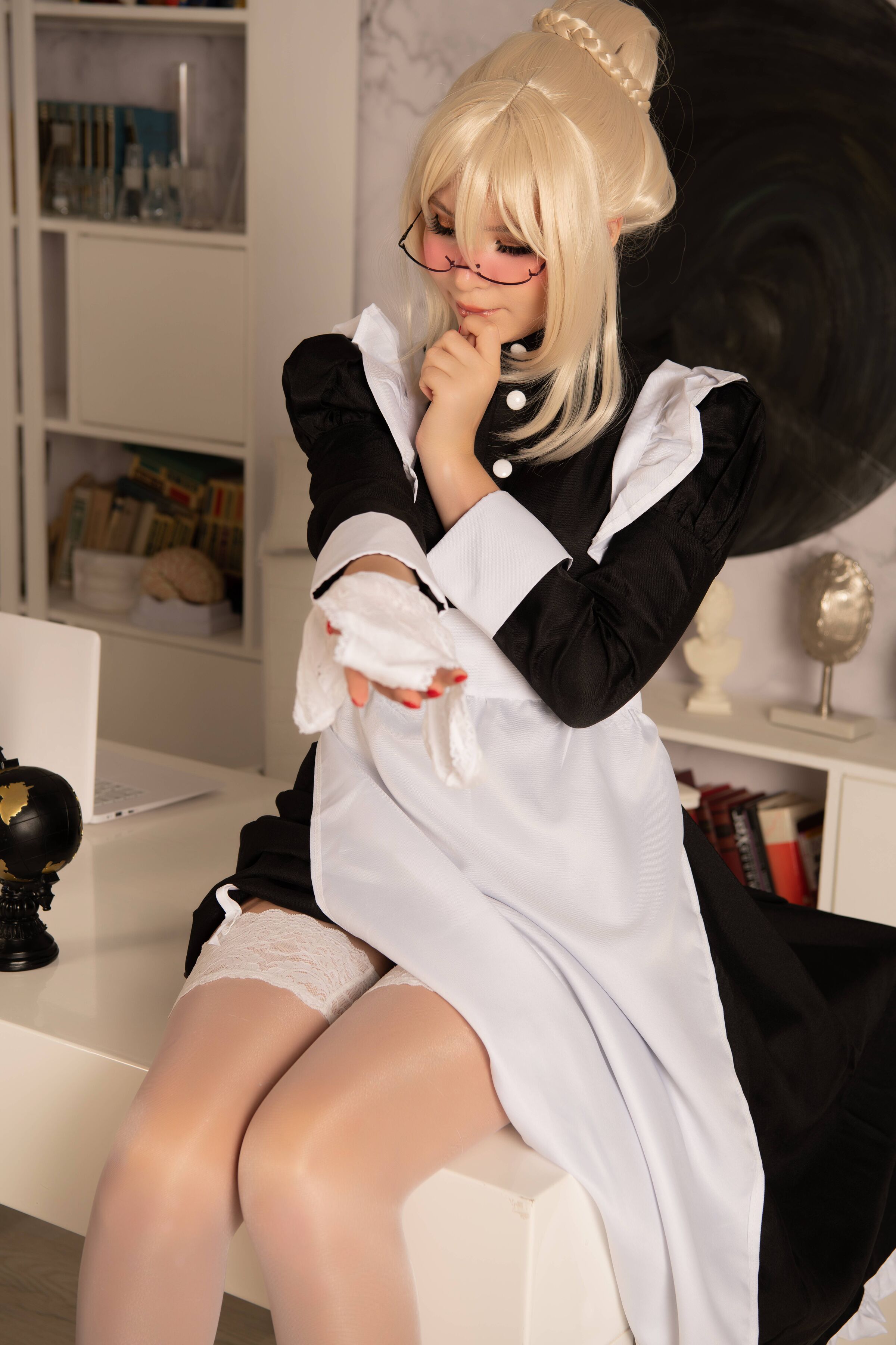 Tsuki Desu - Saber Maid