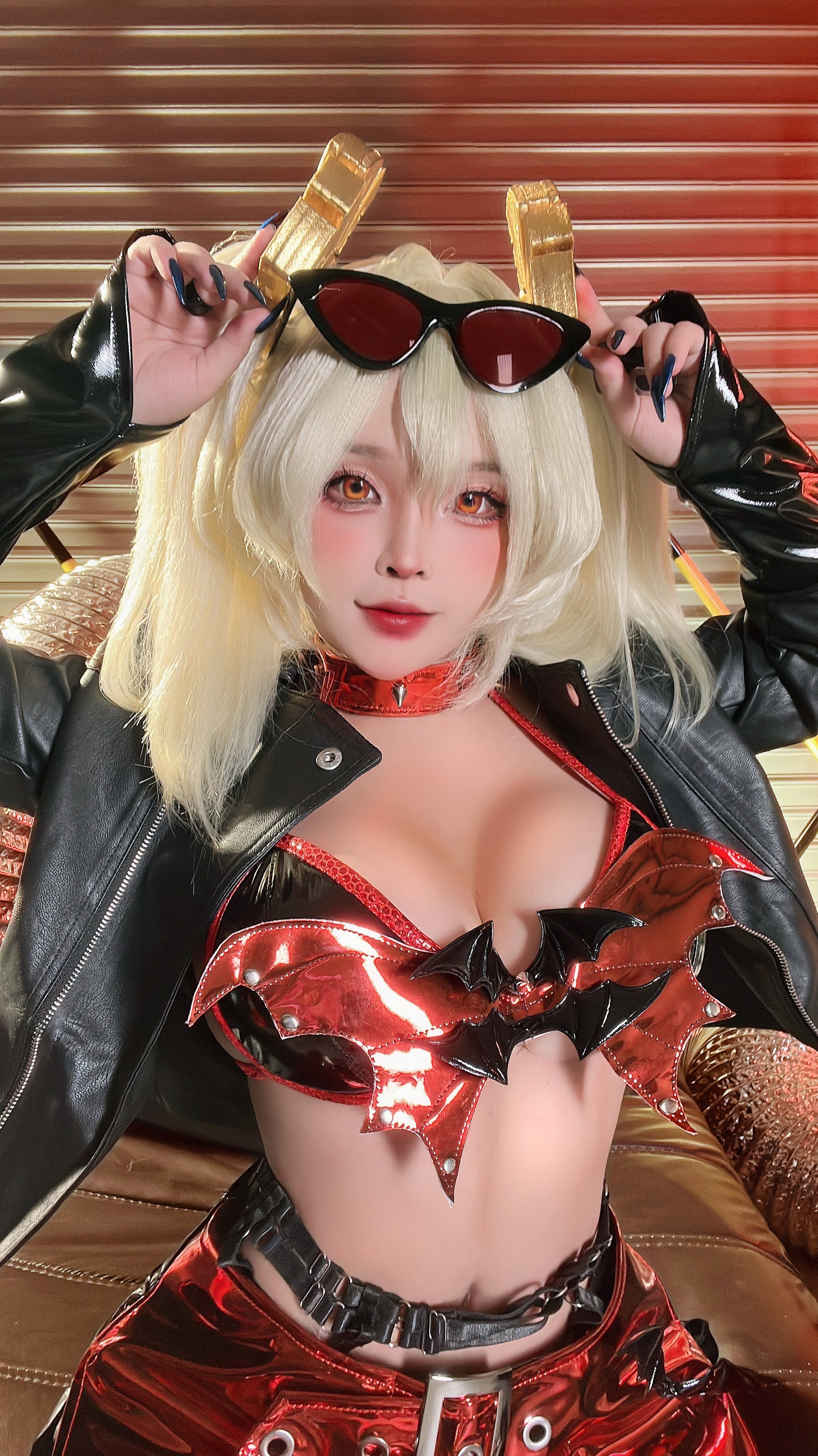 Neko Momo -Chan ／ You Momo - Burnice White