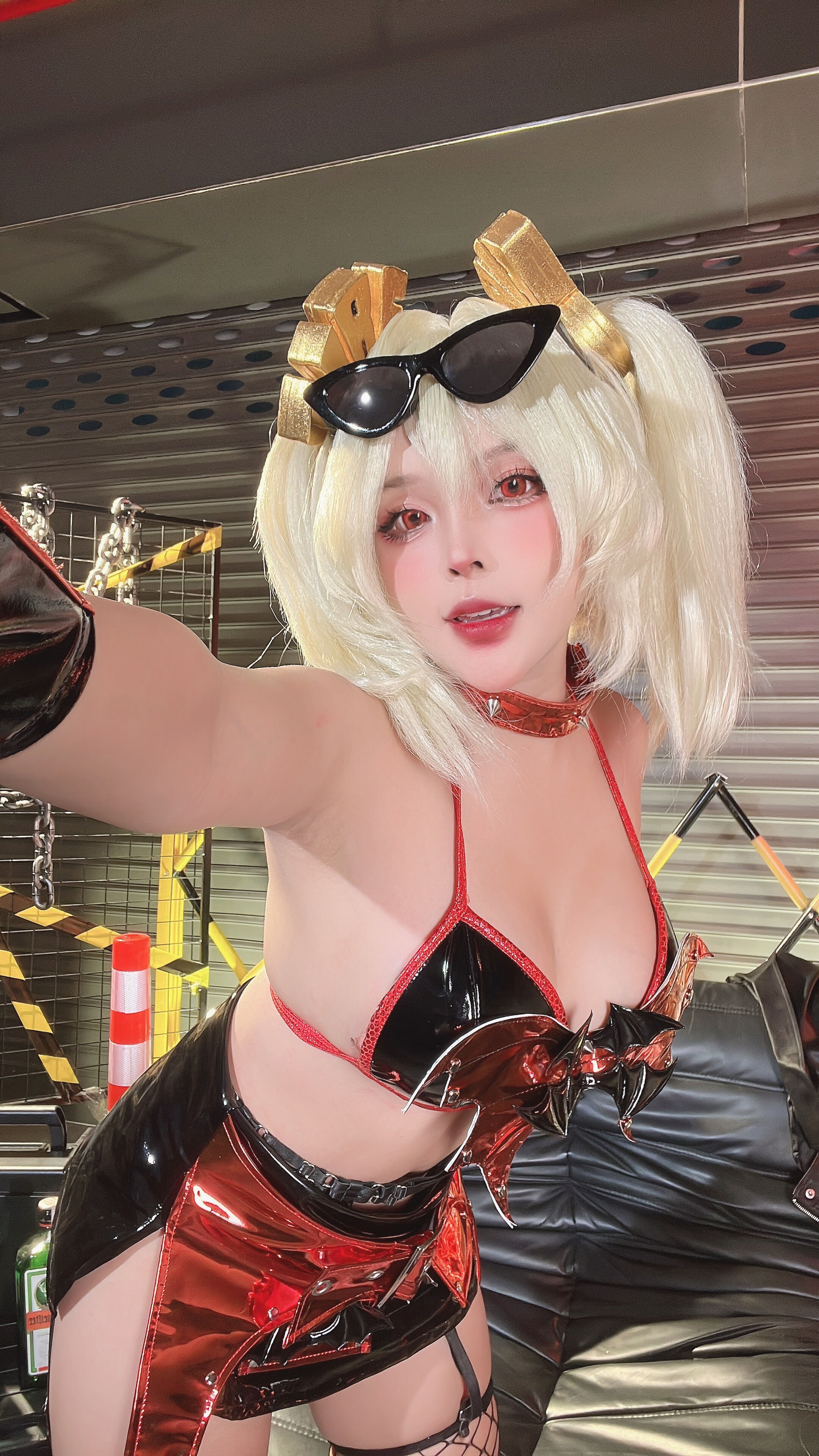 Neko Momo -Chan ／ You Momo - Burnice White