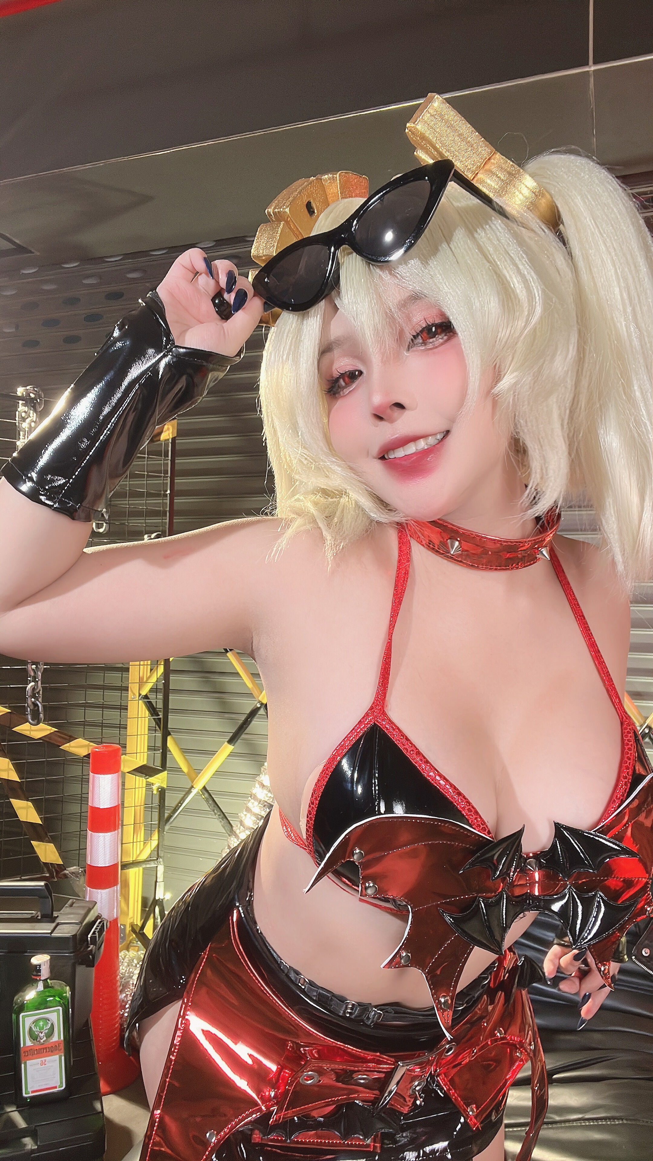 Neko Momo -Chan ／ You Momo - Burnice White