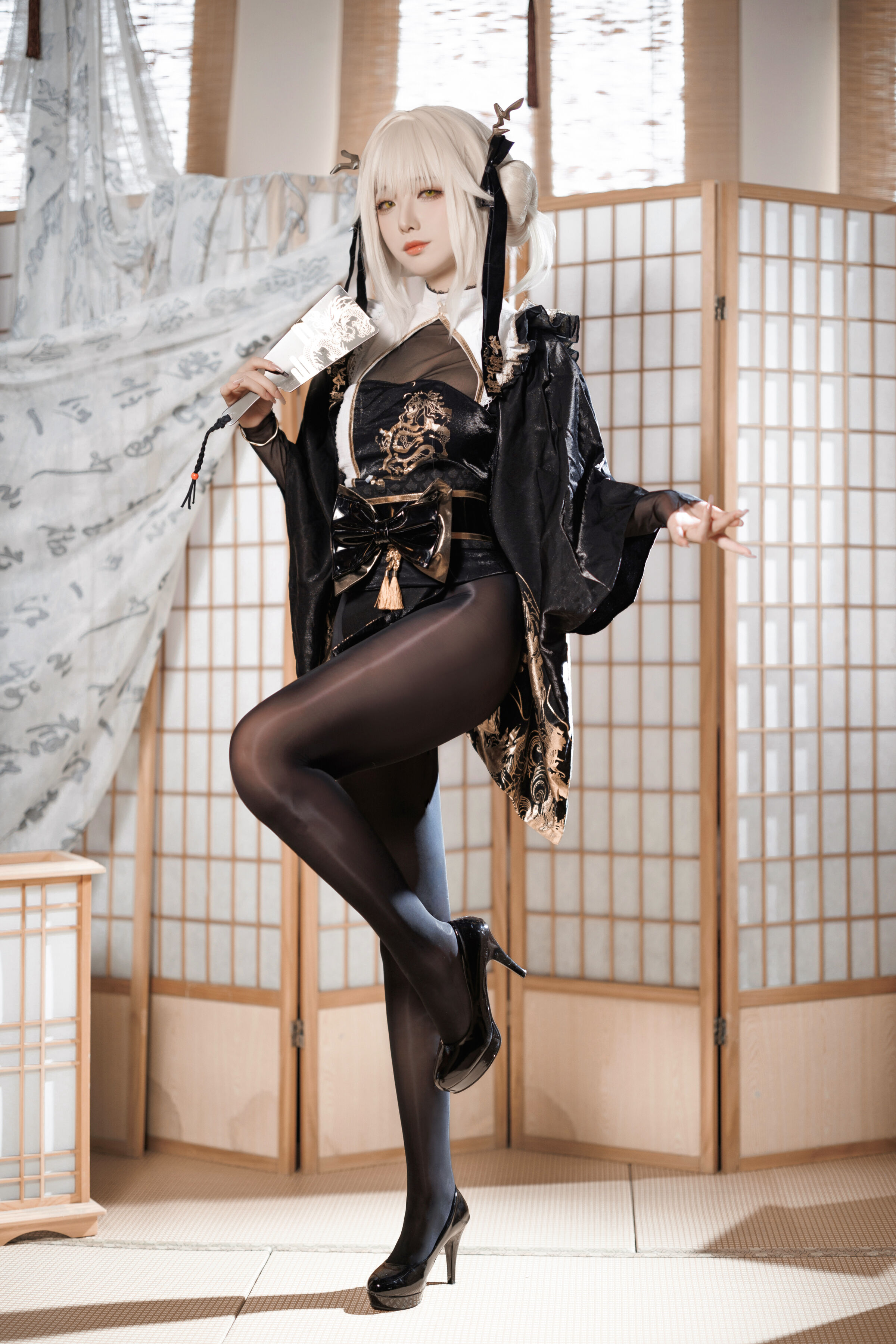 Fengjiang v Nikke White Rabbit Blaner Kimono