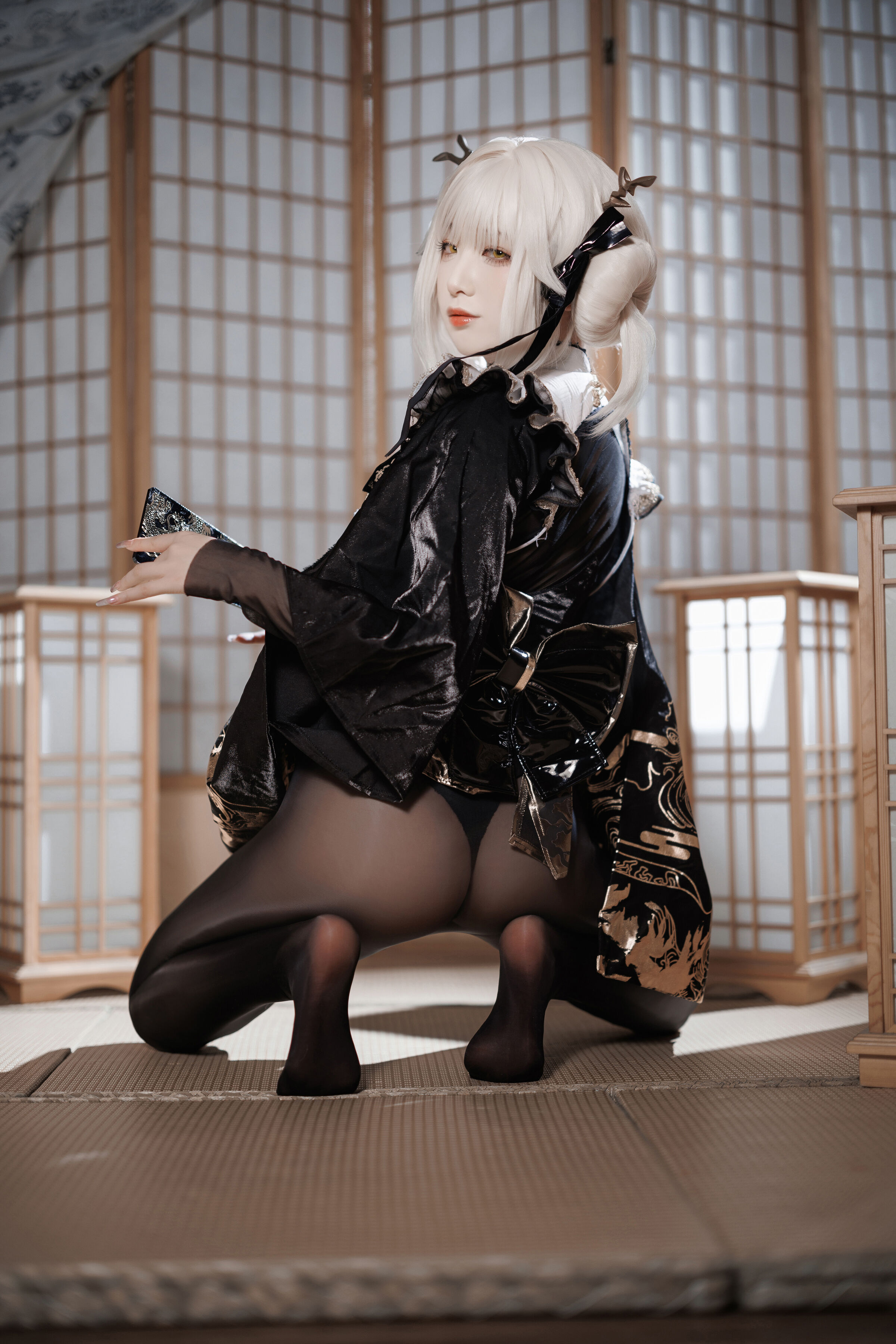 Fengjiang v Nikke White Rabbit Blaner Kimono