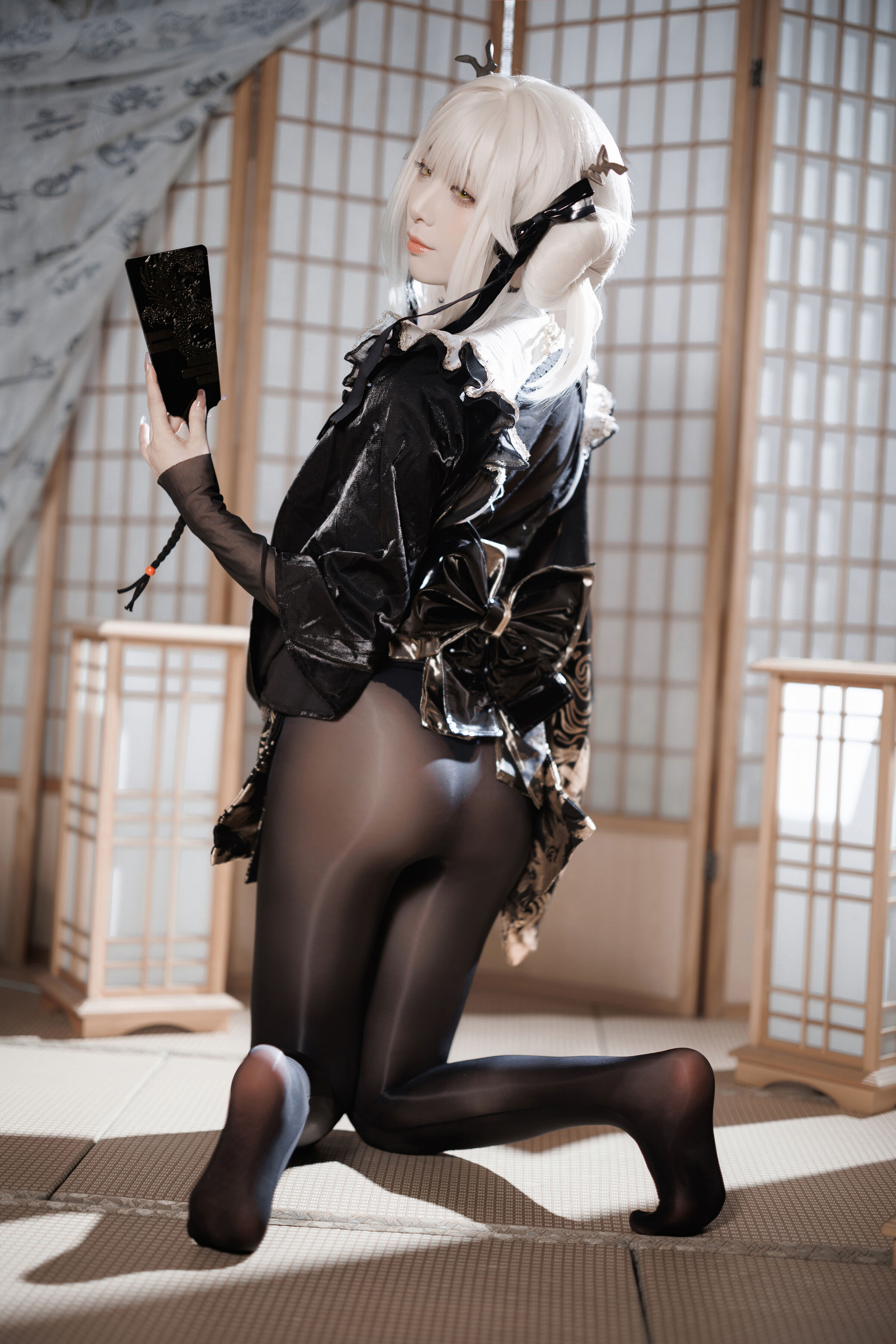 Fengjiang v Nikke White Rabbit Blaner Kimono