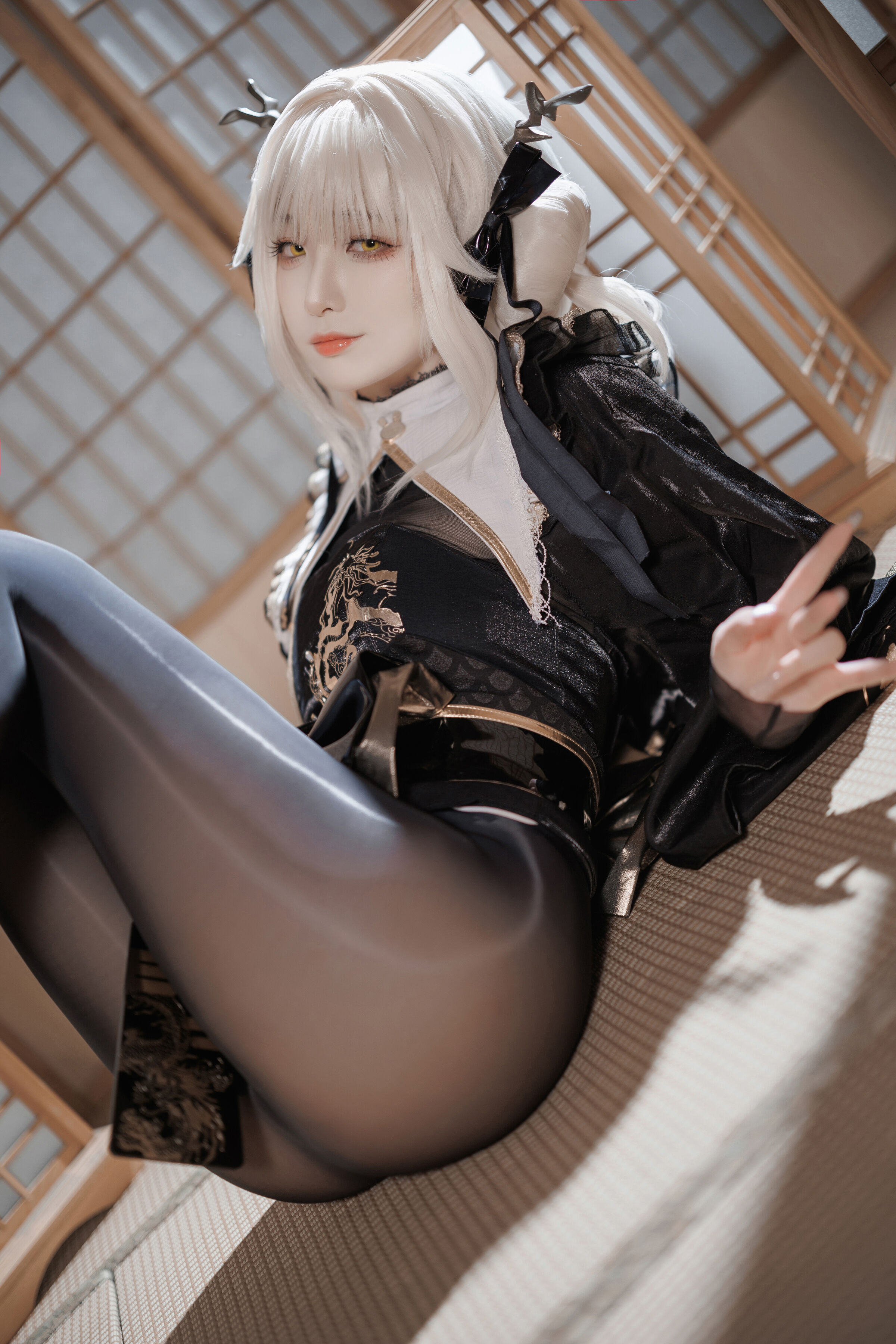 Fengjiang v Nikke White Rabbit Blaner Kimono