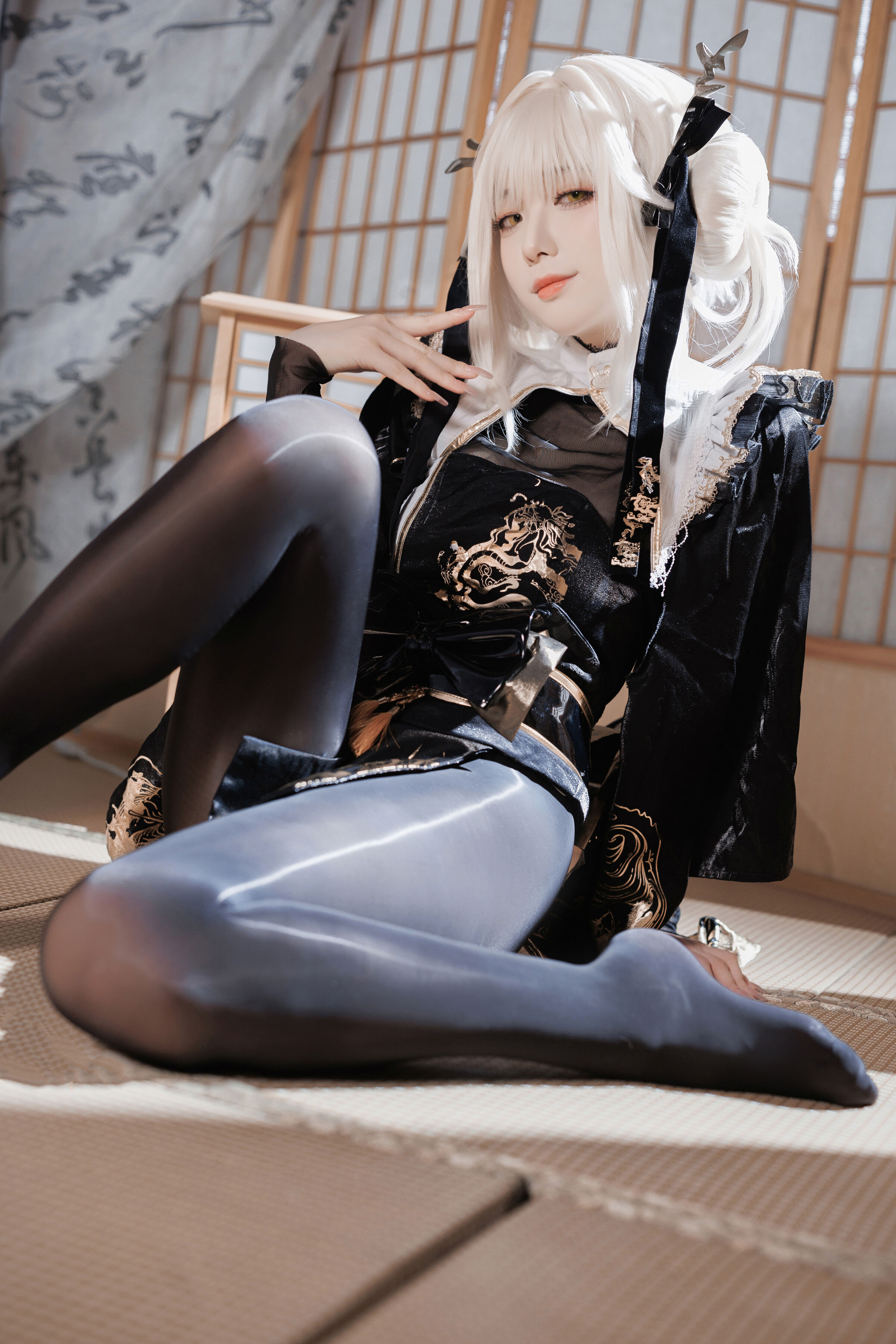 Fengjiang v Nikke White Rabbit Blaner Kimono