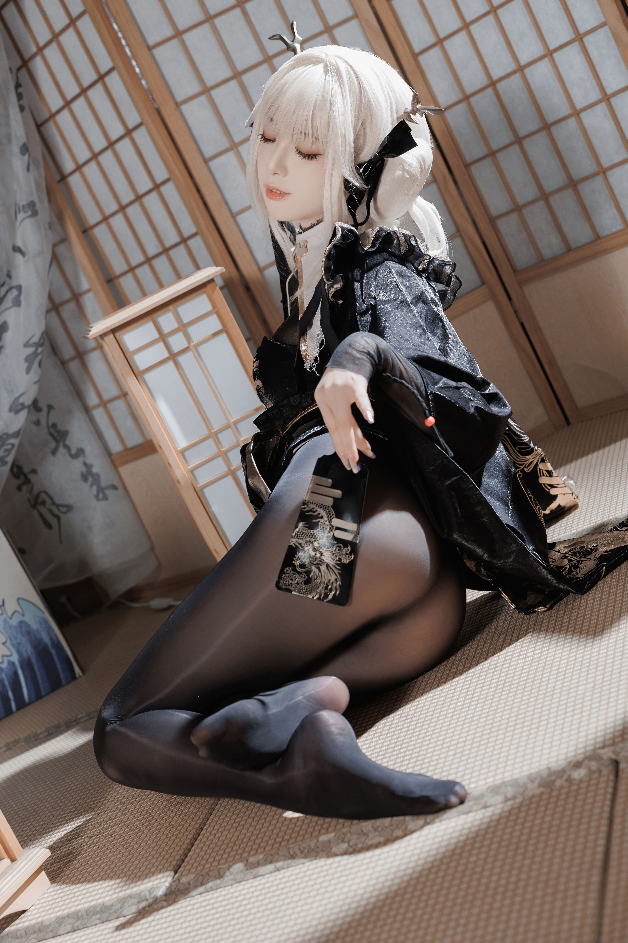 Fengjiang v Nikke White Rabbit Blaner Kimono