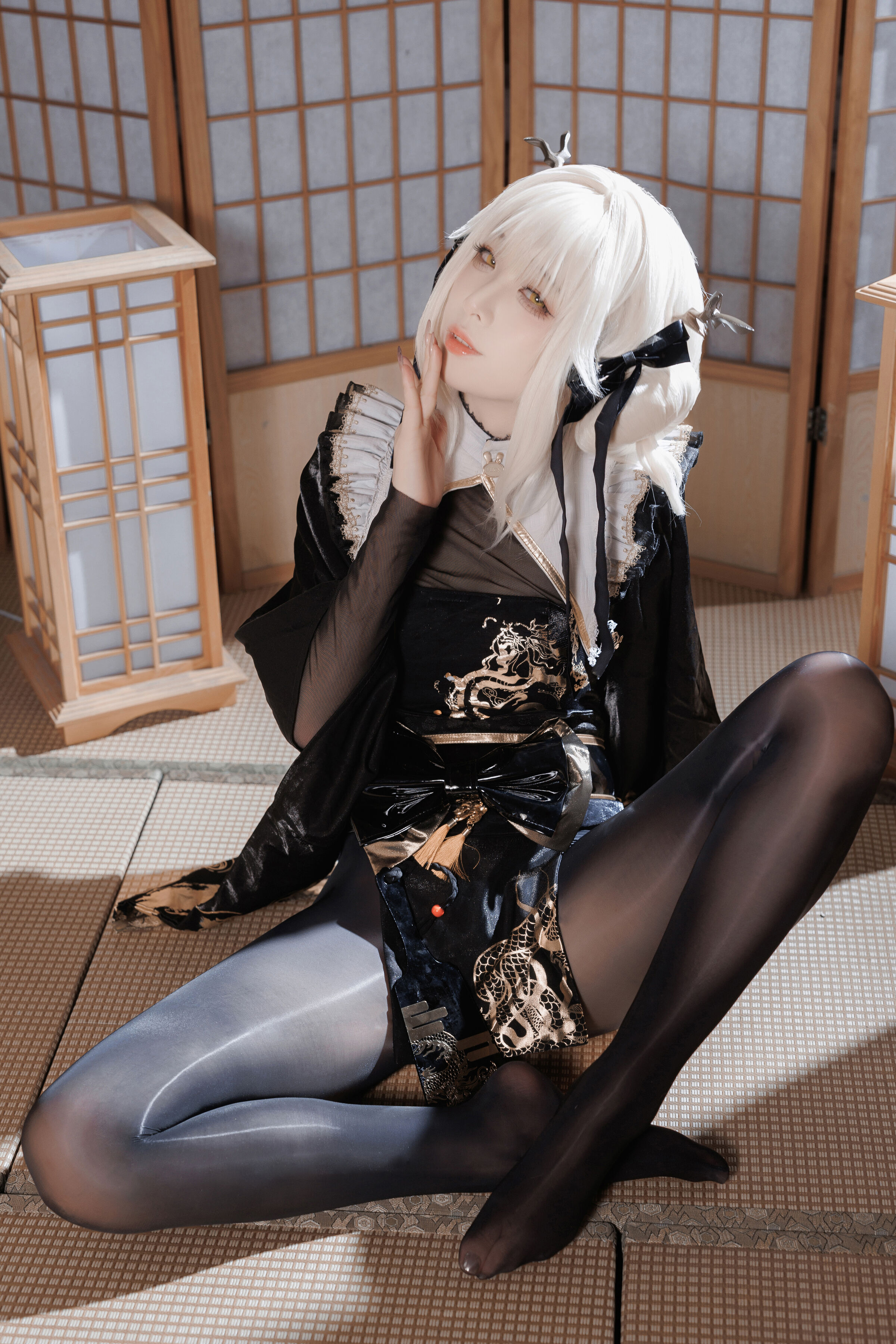 Fengjiang v Nikke White Rabbit Blaner Kimono