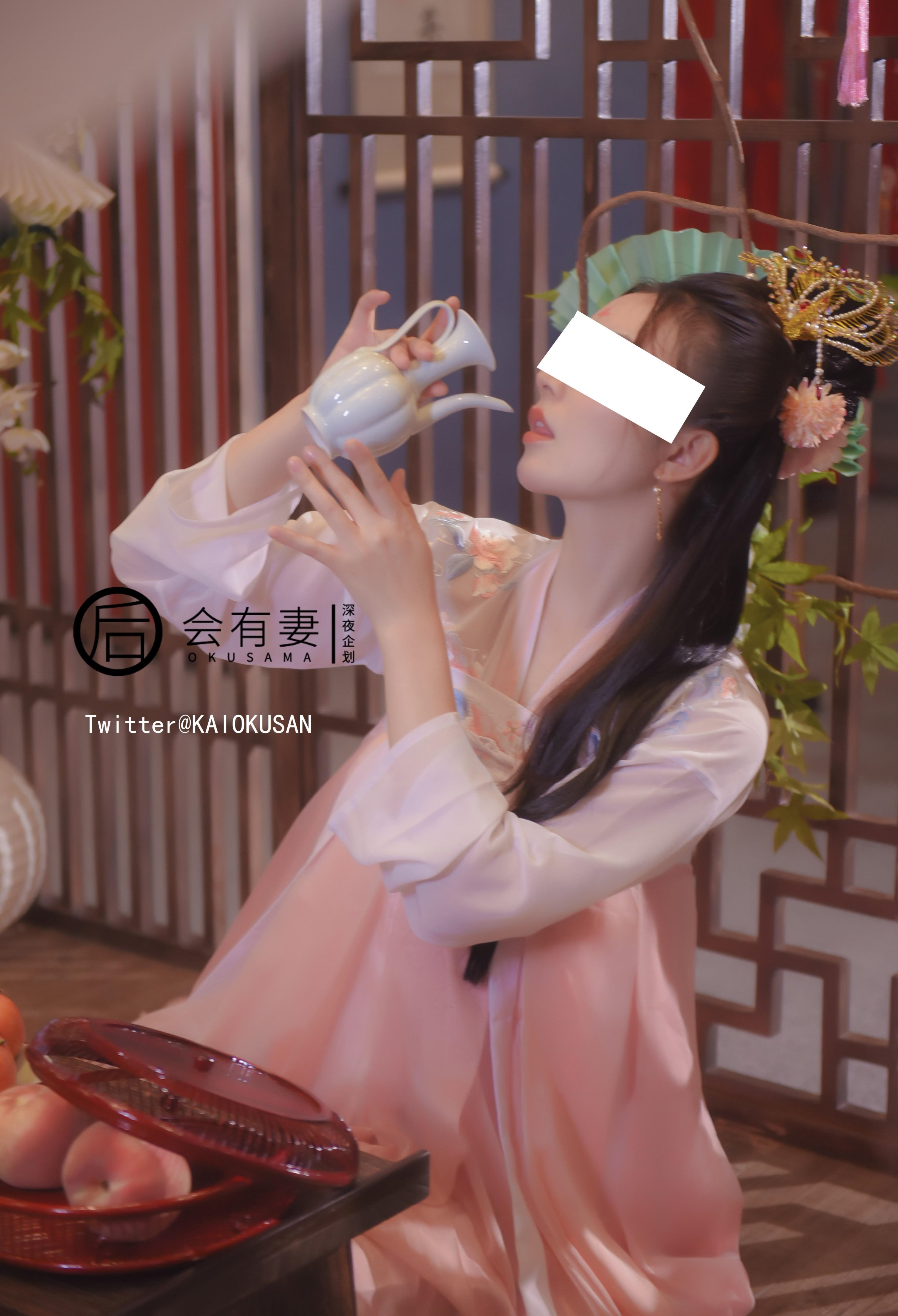 Sẽ có một người vợ - Fairy Chang'e thủ dâm trong sự trống rỗng ở Cung điện Guanghan