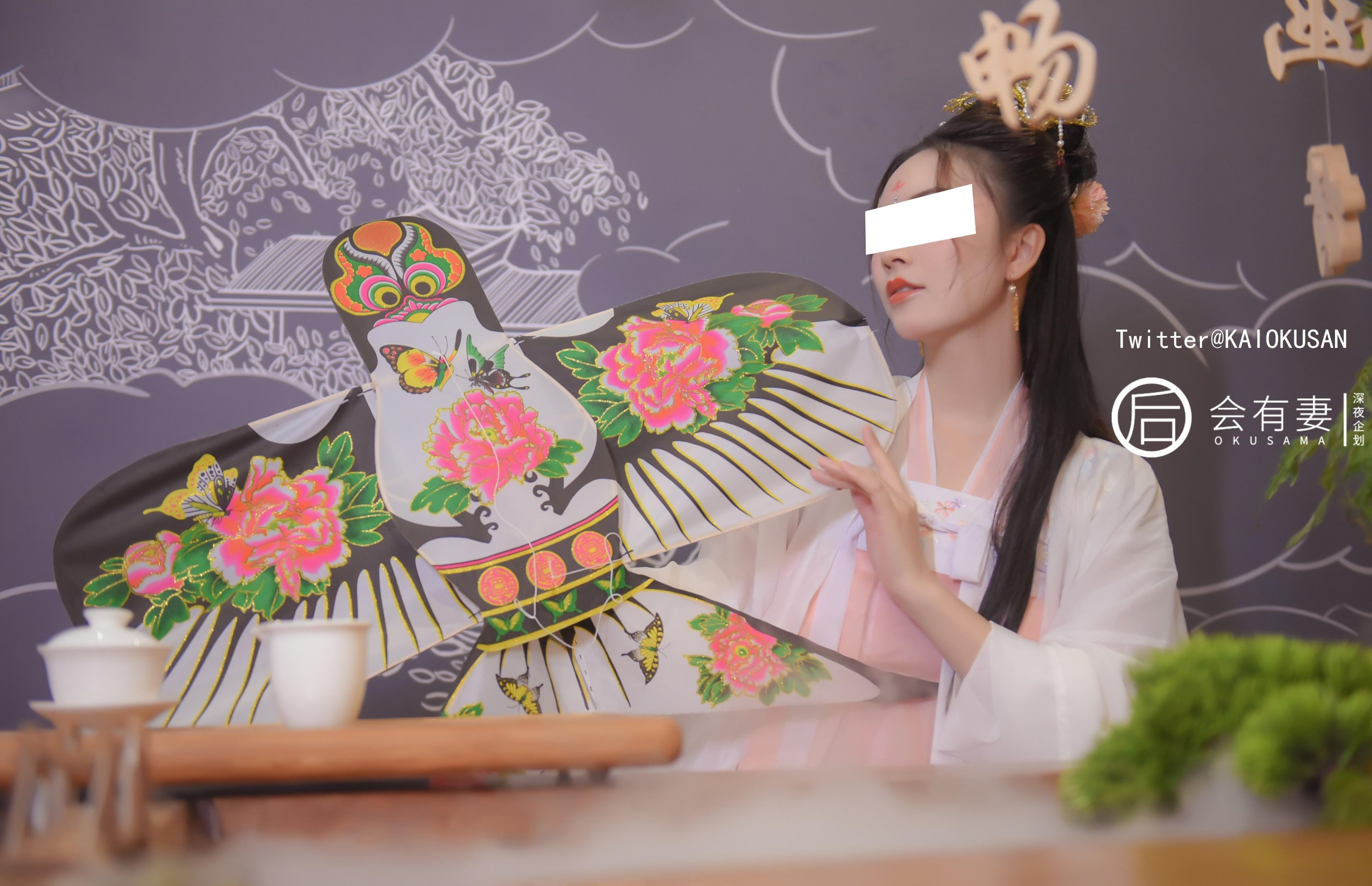 Sẽ có một người vợ - Fairy Chang'e thủ dâm trong sự trống rỗng ở Cung điện Guanghan