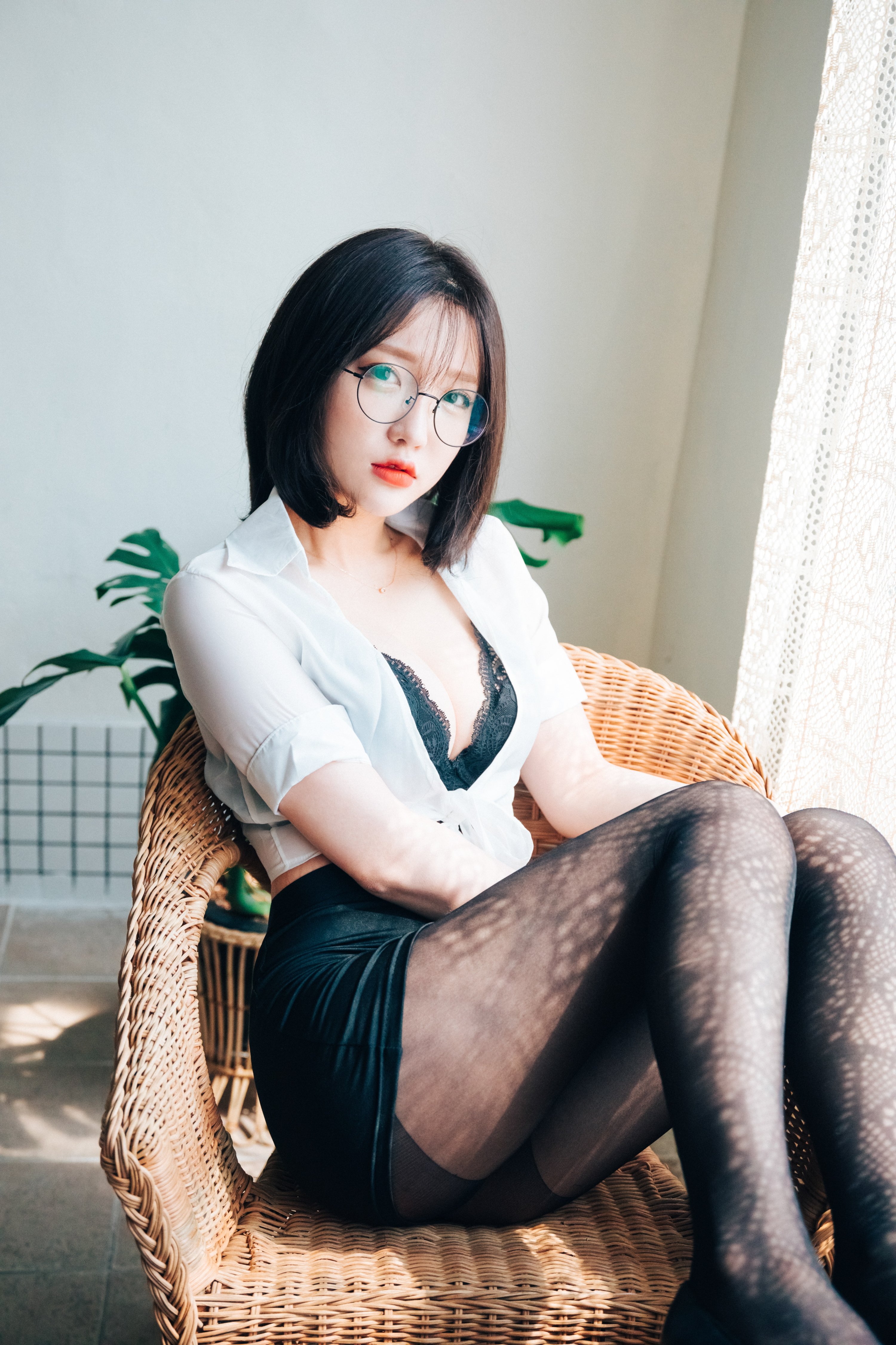 [Loozy] Ye -Eun 손예은 - Vol.1 + 10V của OfficeGirl