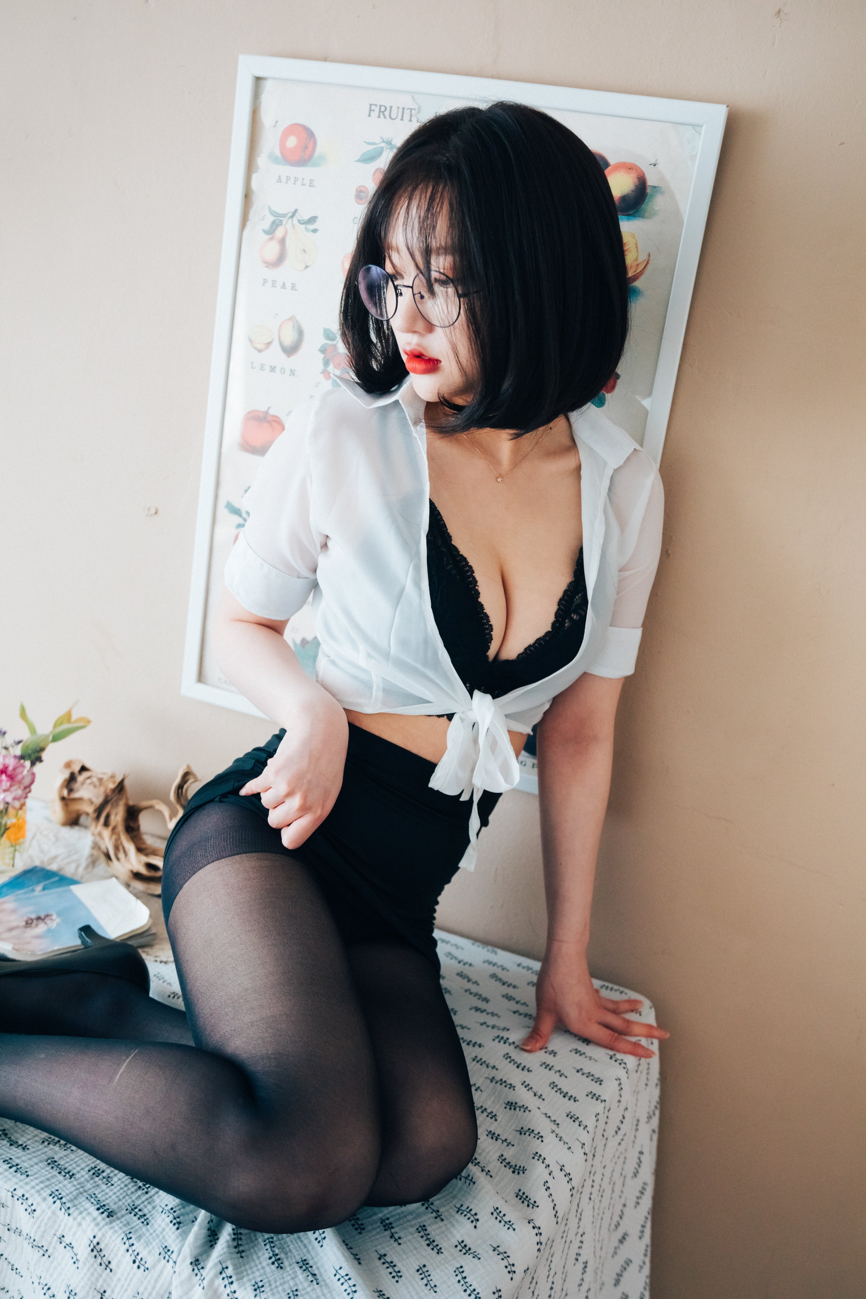 [Loozy] Ye -Eun 손예은 - Vol.1 + 10V của OfficeGirl